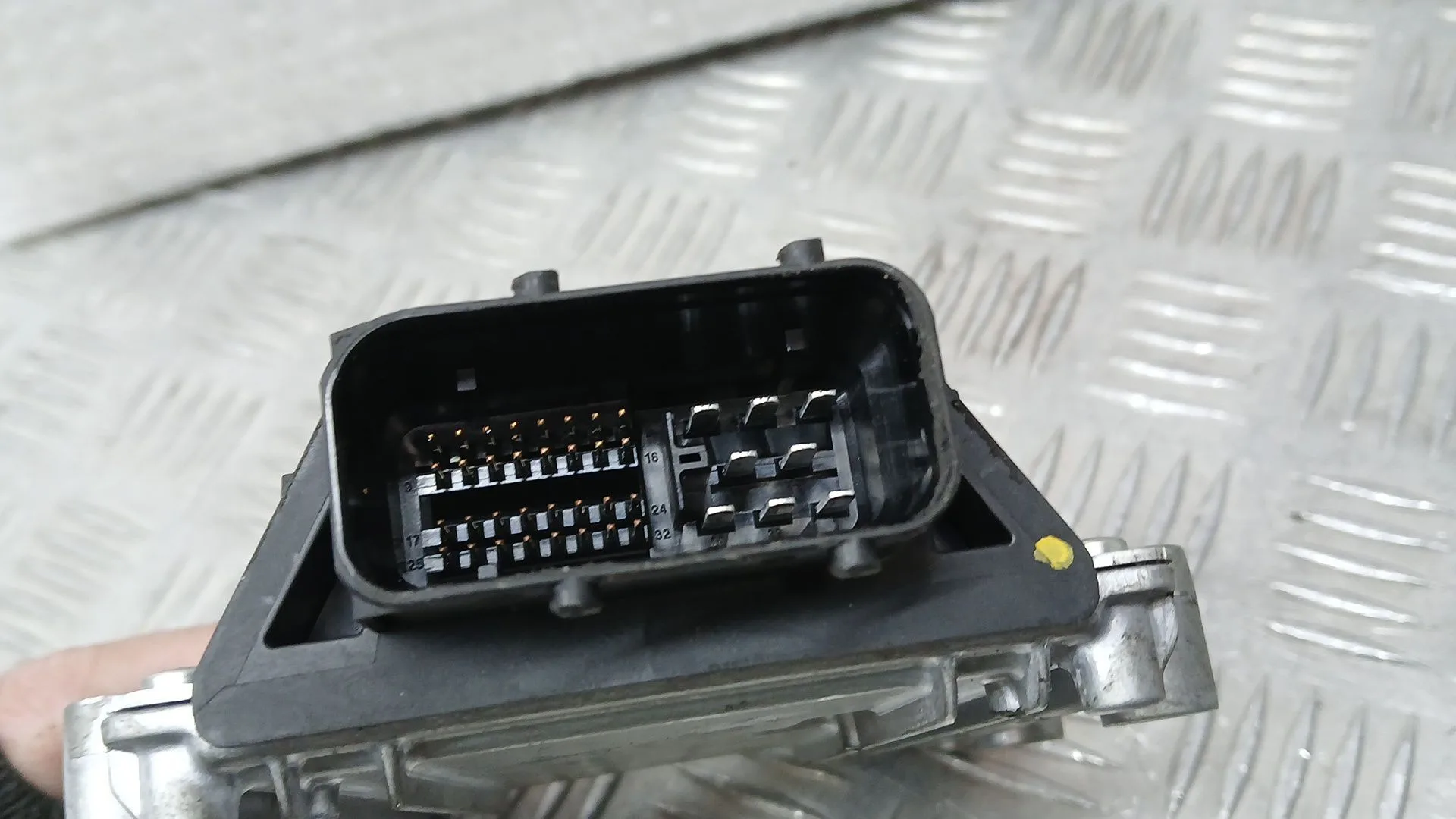 Centralita Motor Uce para Kia Rio (Yb)