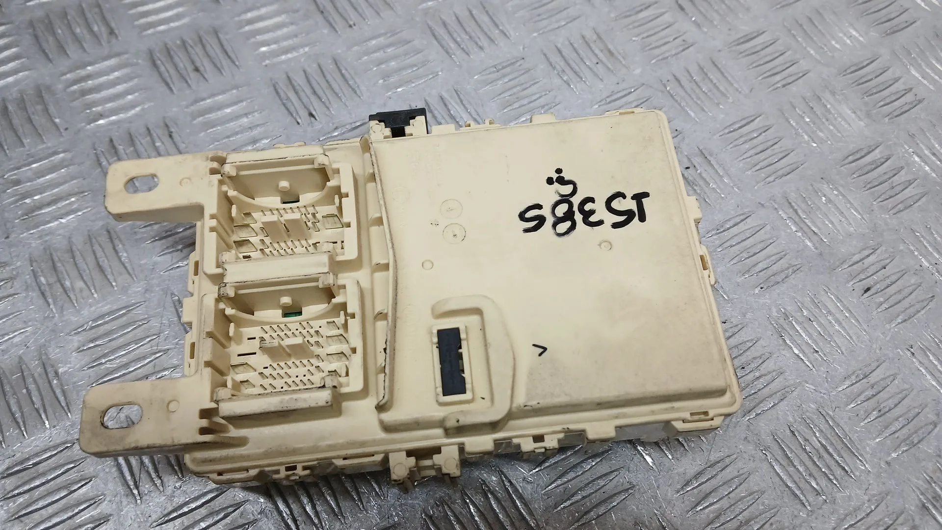 Caja Reles / Fusibles para Kia Rio (Yb)