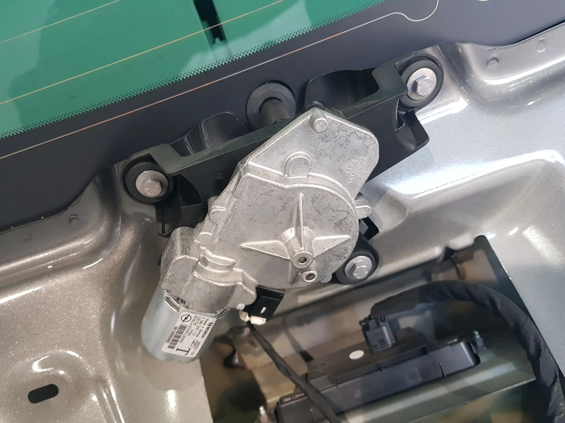 Motor Limpia Trasero para Opel Crossland X / Crossland (P17, P2Qo)