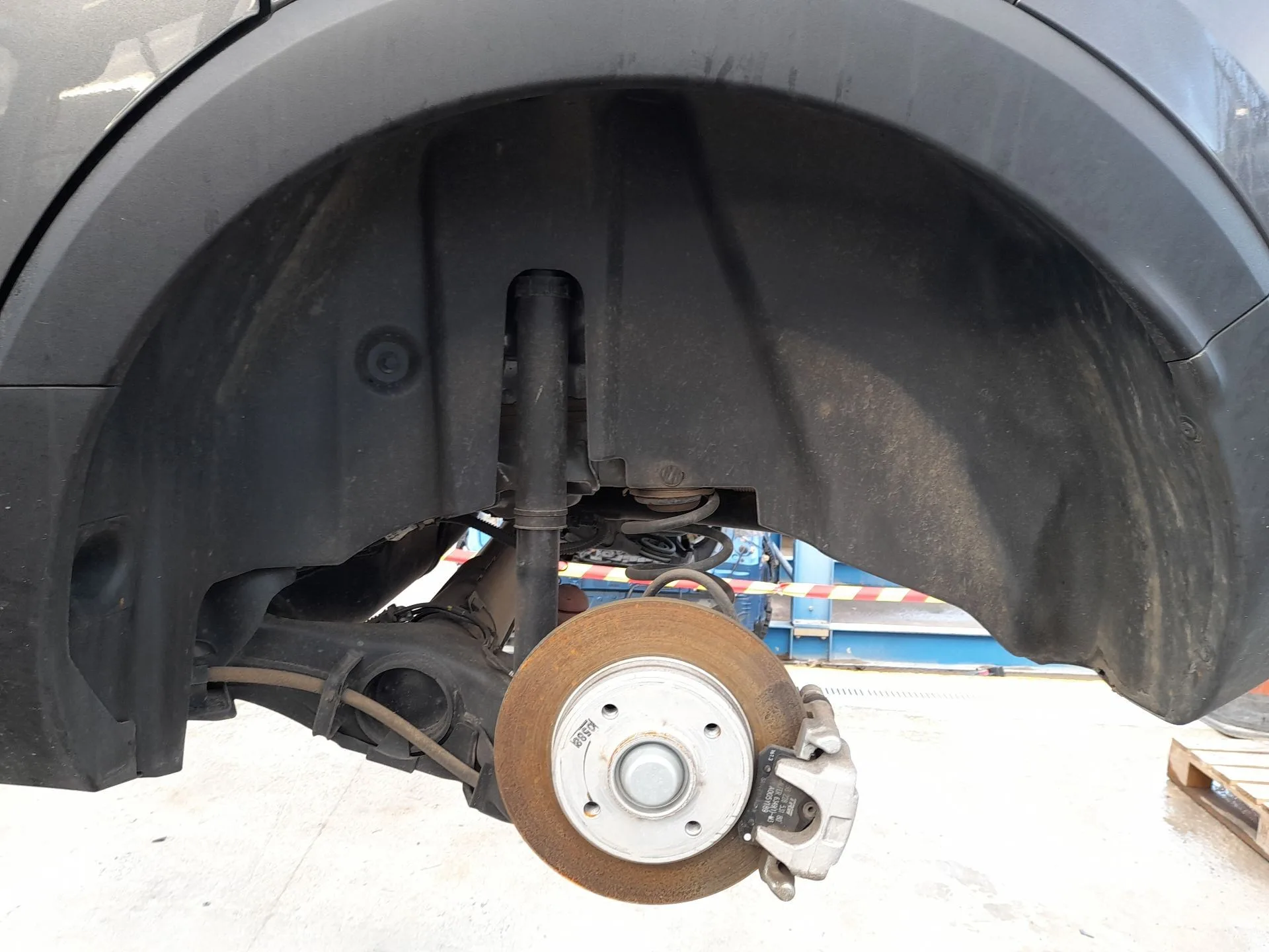 Plastico Pase Rueda Tras. Izq. para Opel Crossland X / Crossland (P17, P2Qo)