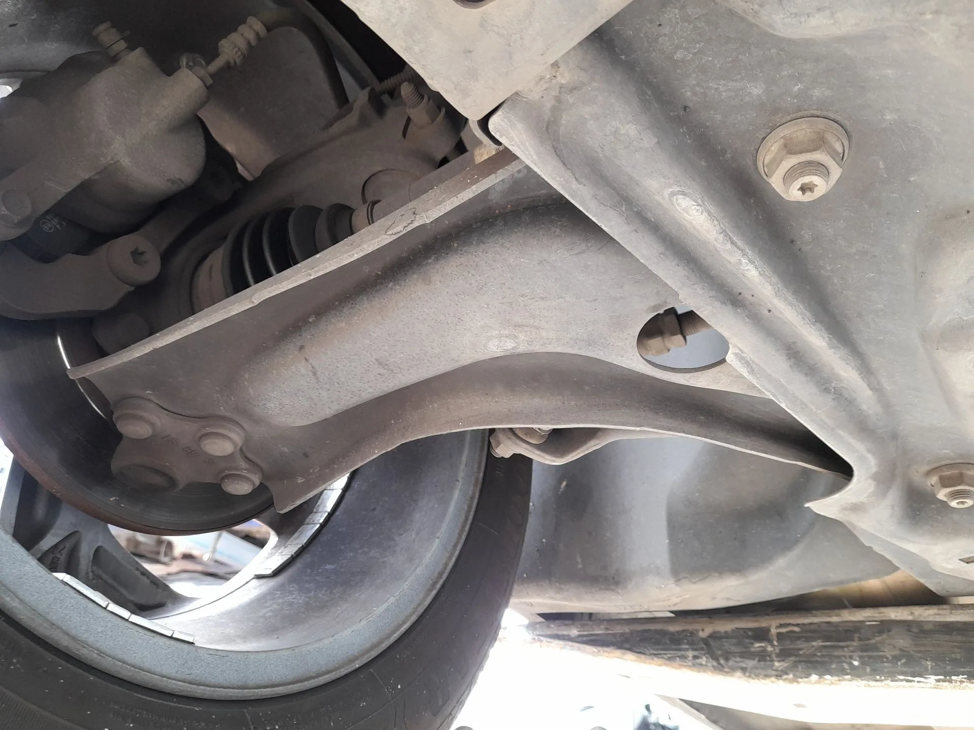Brazo Suspension Inferior Delantero Derecho para Citroën C-Elysee (Dd_)