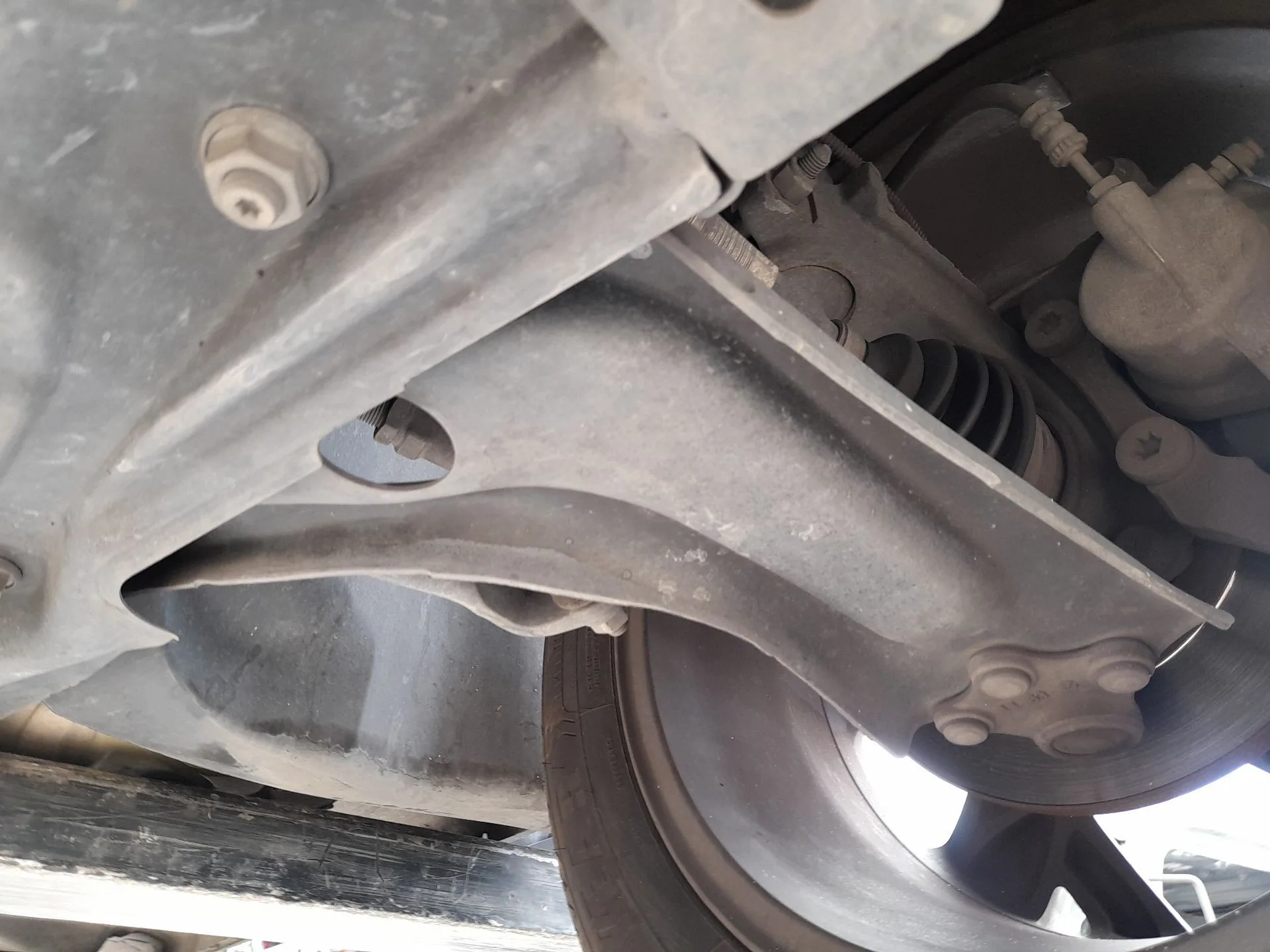 Brazo Suspension Inferior Delantero Izquierdo para Citroën C-Elysee (Dd_)