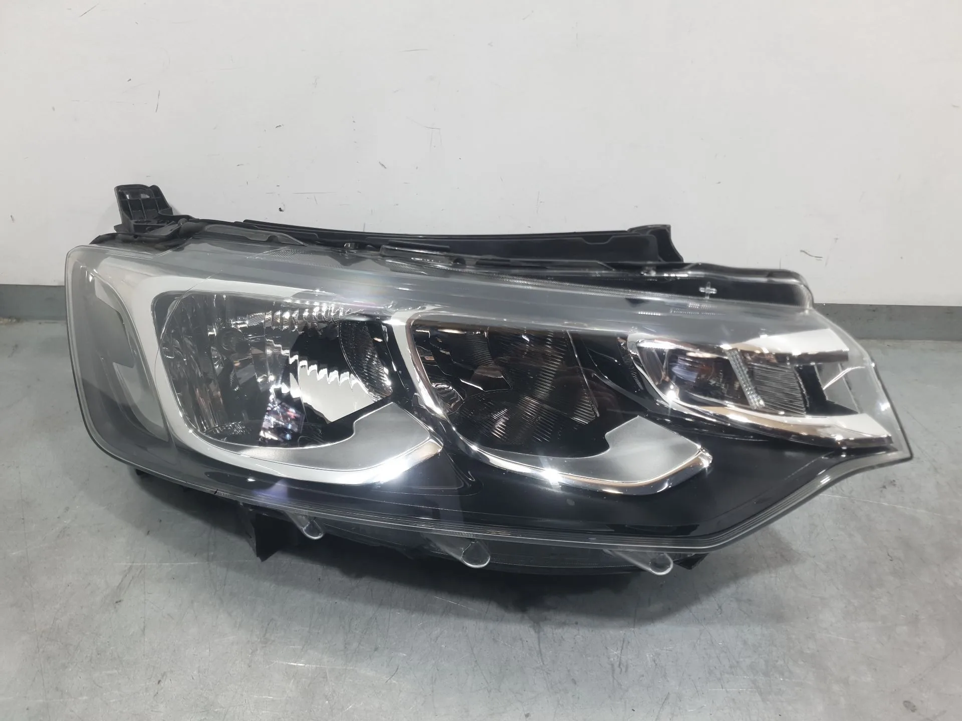 Faro Derecho para Citroën C-Elysee (Dd_)