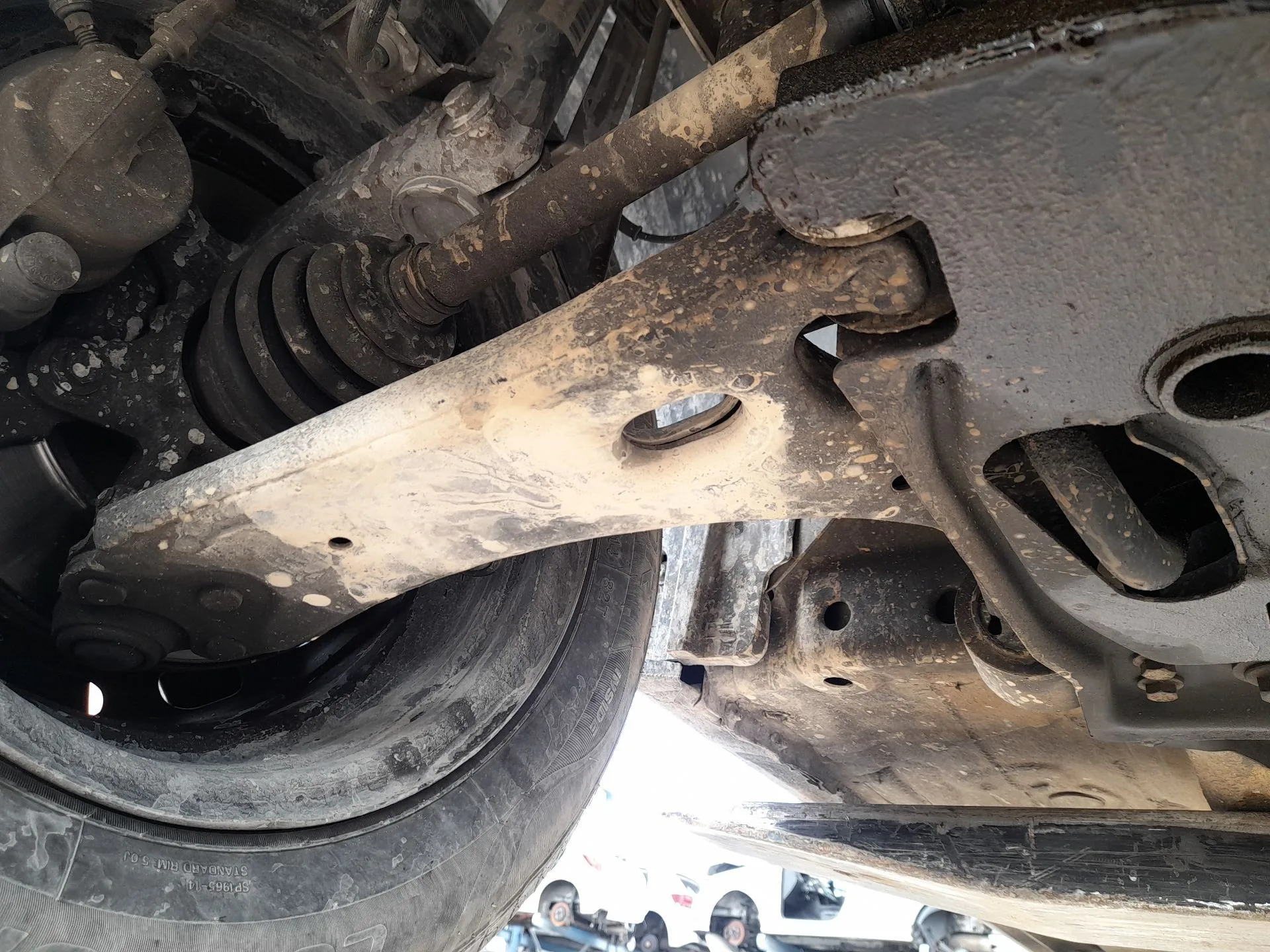 Brazo Suspension Inferior Delantero Derecho para Ford Fiesta V (Jh_, Jd_)