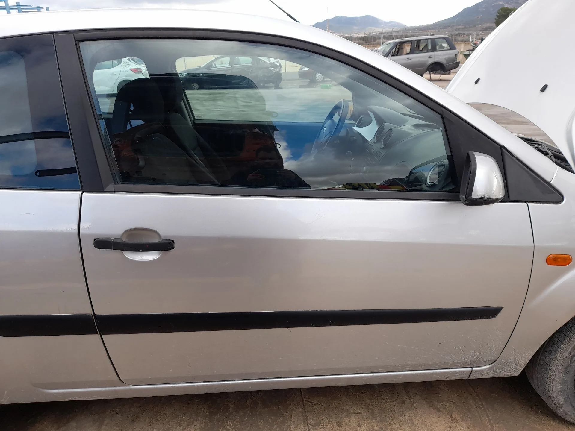 Puerta Delantera Derecha para Ford Fiesta V (Jh_, Jd_)