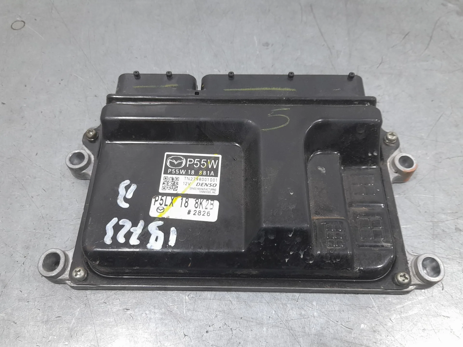 Centralita Motor Uce para Mazda 2 Lim. ()