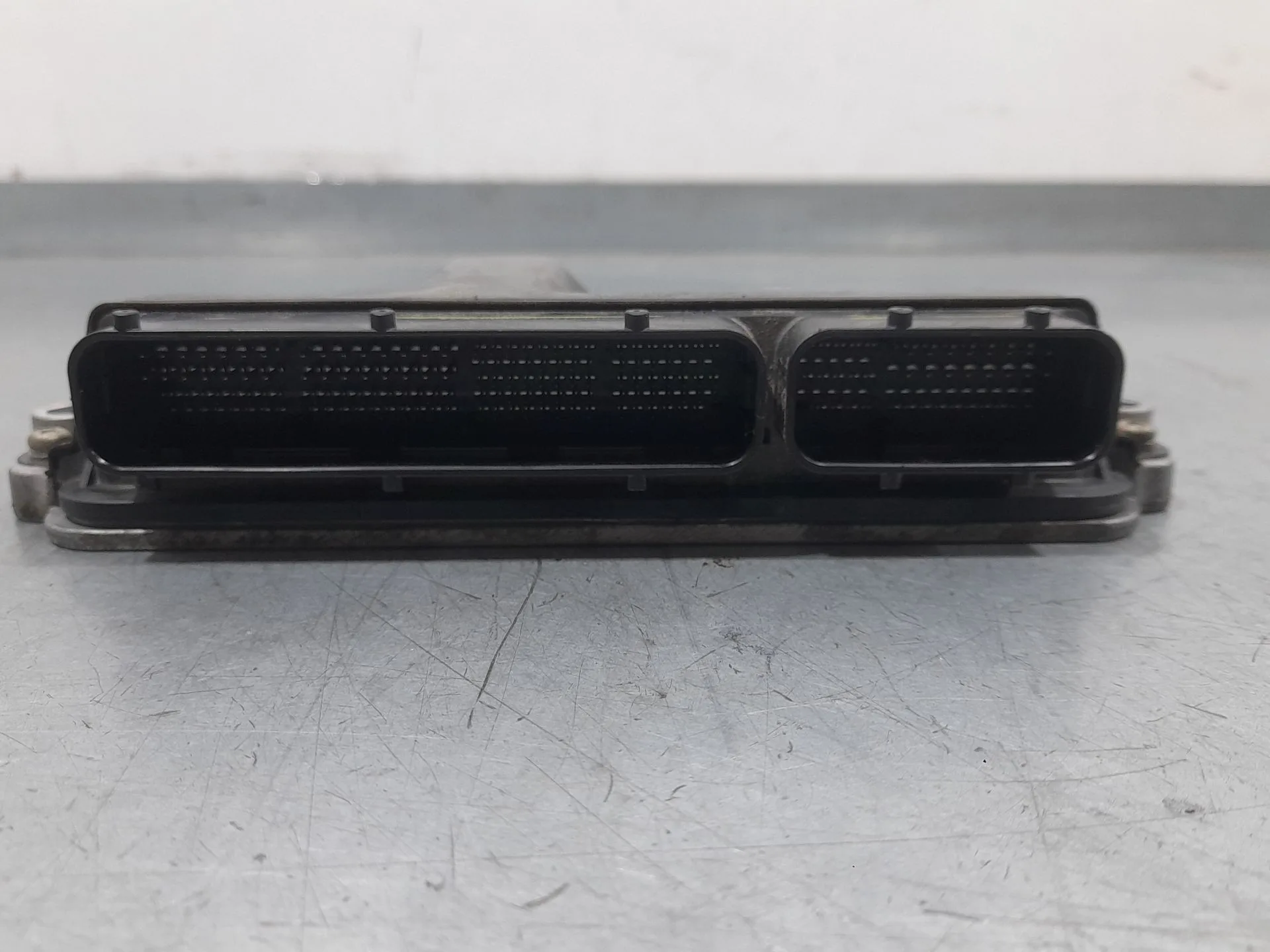 Centralita Motor Uce para Mazda 2 Lim. ()