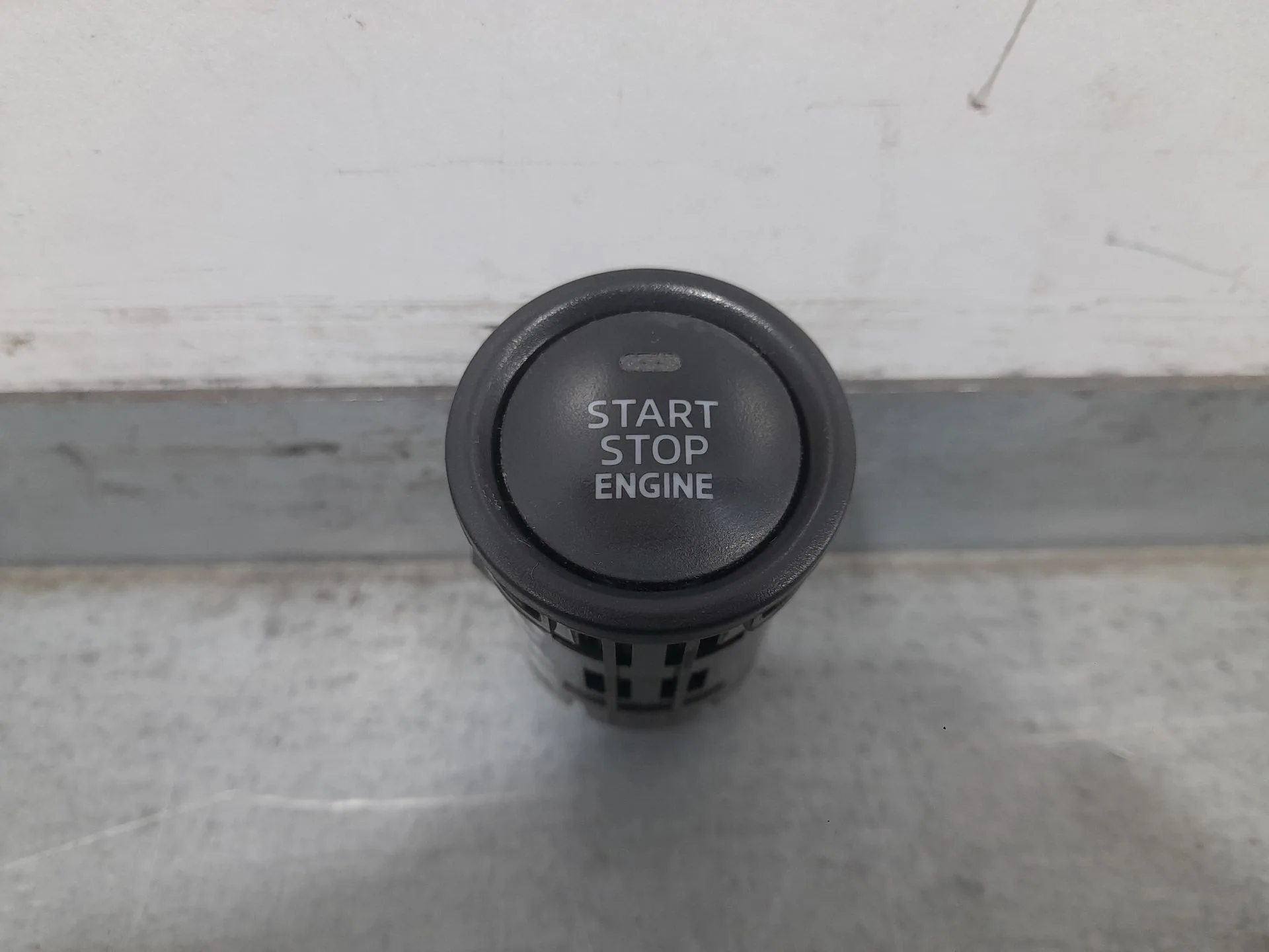 Boton Start/Stop para Mazda 2 Lim. ()
