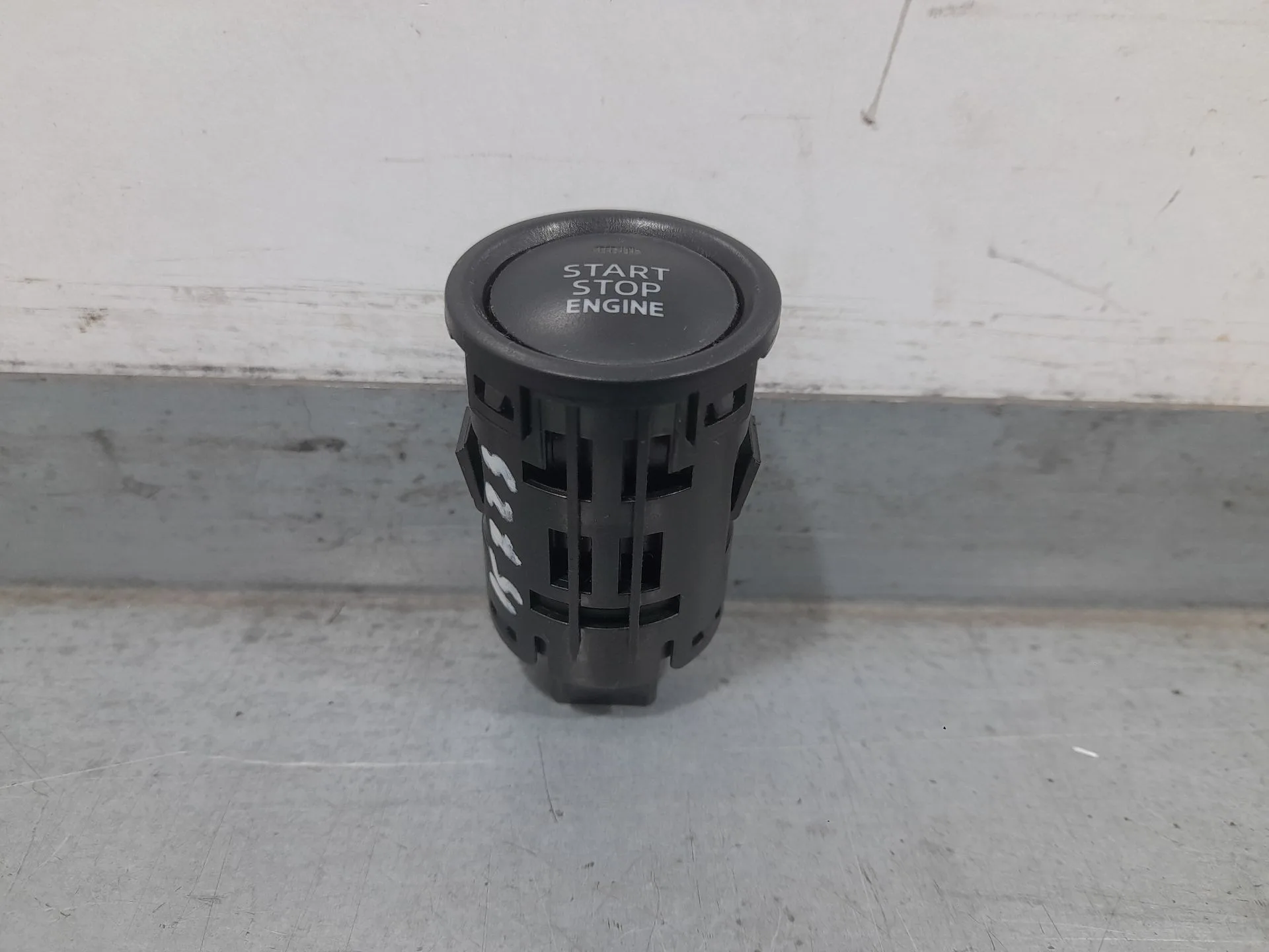 Boton Start/Stop para Mazda 2 Lim. ()