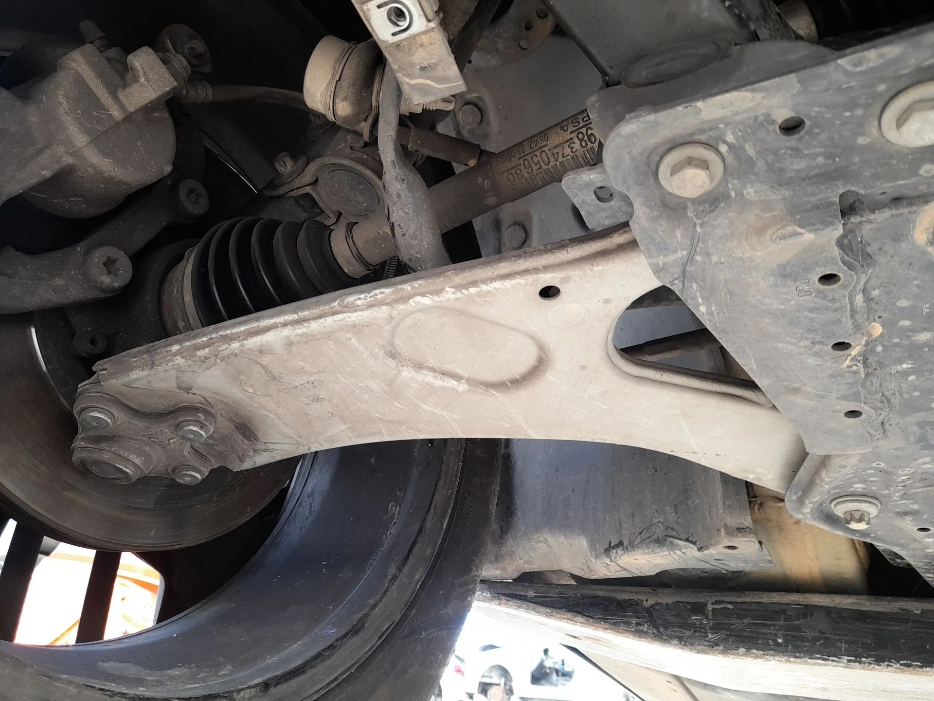 Brazo Suspension Inferior Delantero Derecho para Citroën C4 Iii (Ba_, Bb_, Bc_)