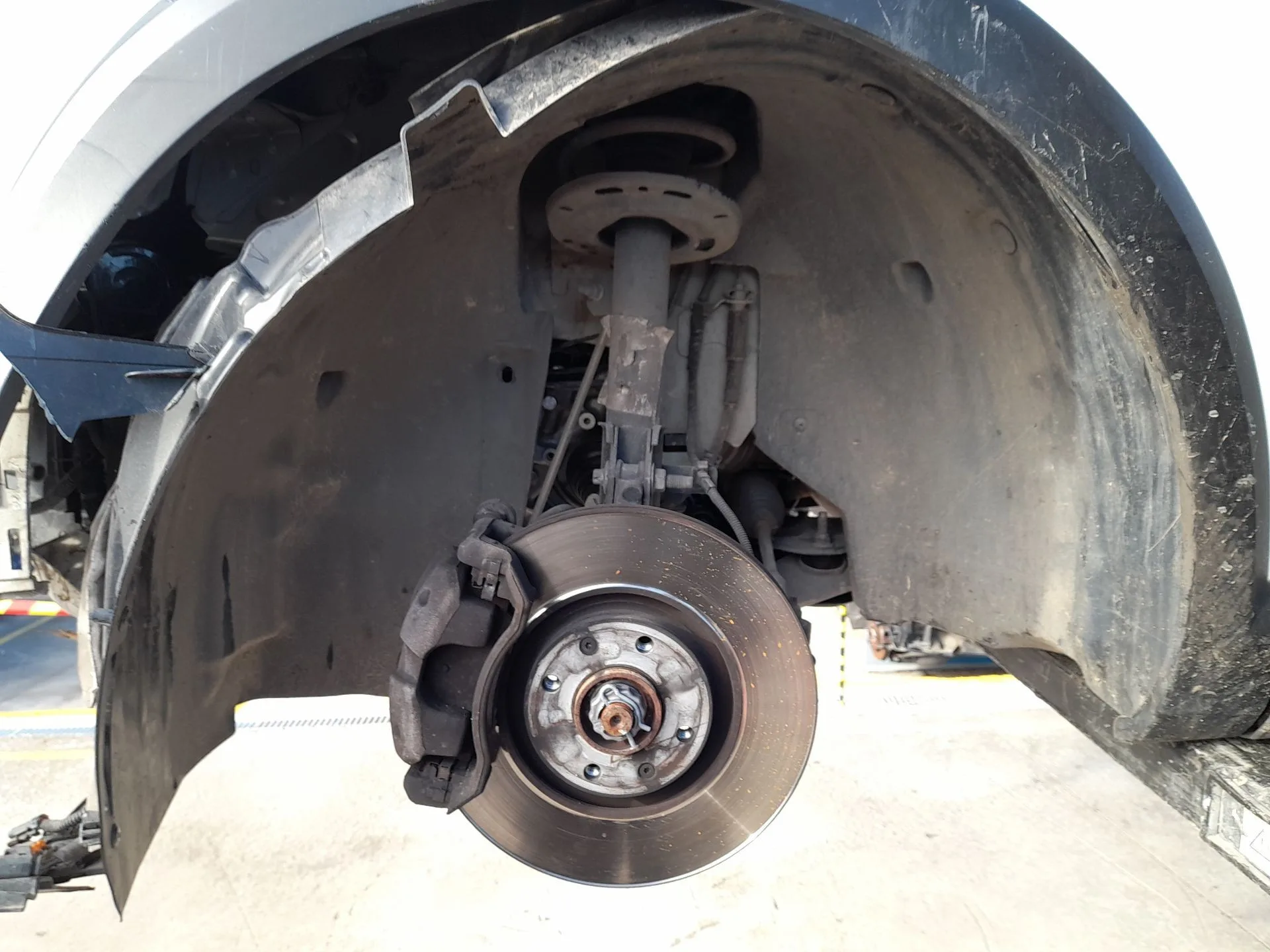 Plastico Pase Rueda Del. Izq. para Citroën C4 Iii (Ba_, Bb_, Bc_)