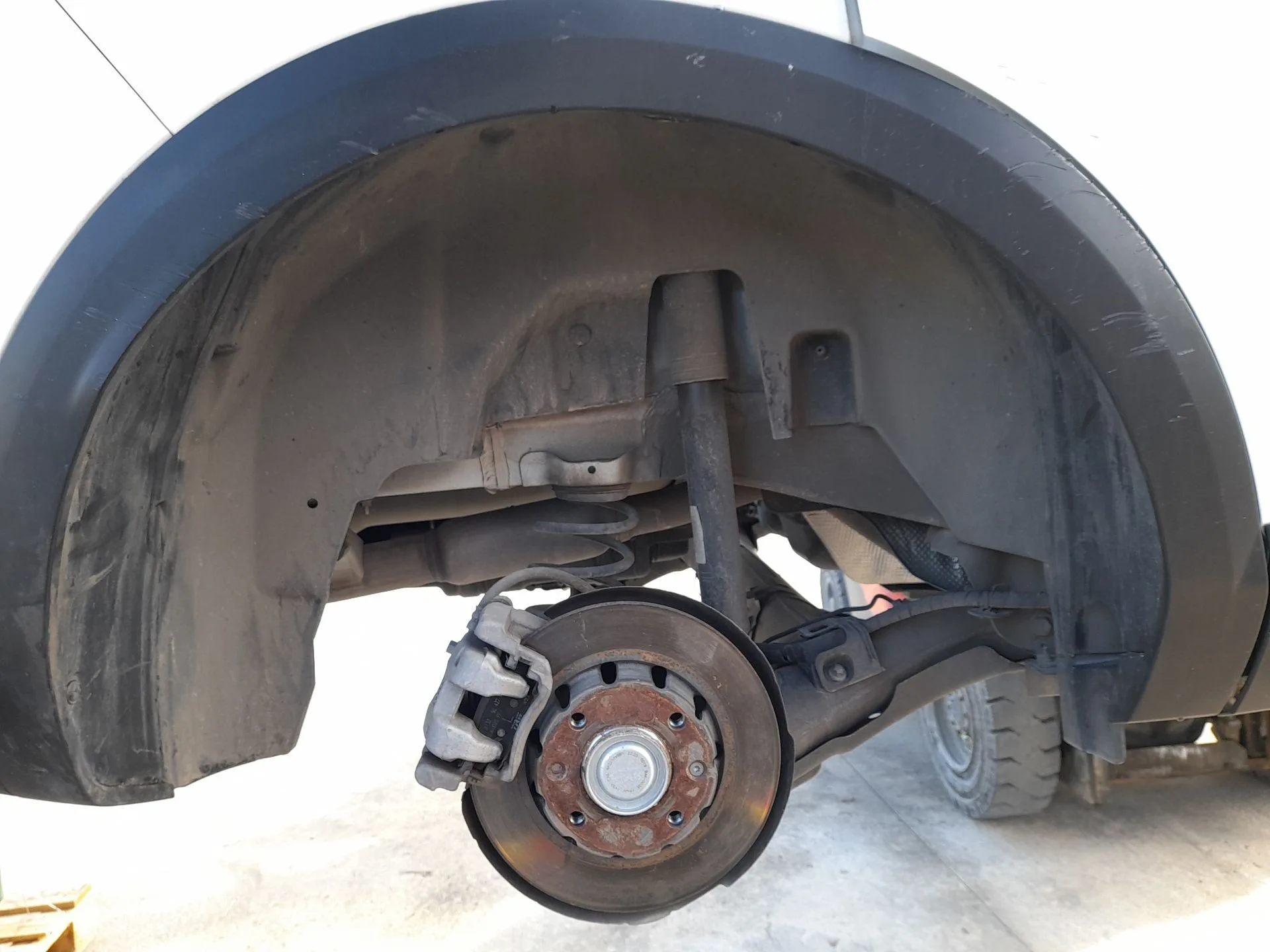 Plastico Pase Rueda Tras. Dch. para Citroën C4 Iii (Ba_, Bb_, Bc_)