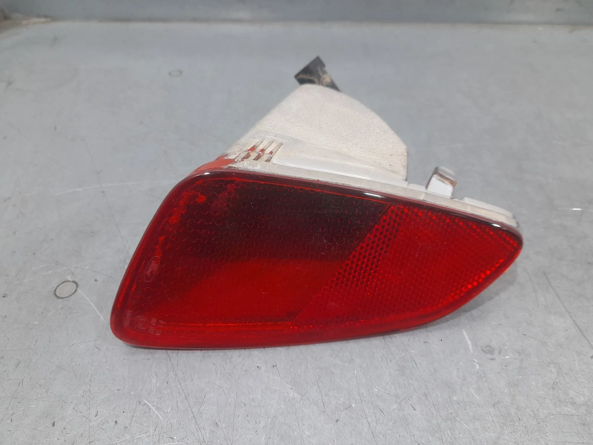 Piloto Trasero Izquierdo Paragolpes para Ford Fiesta Vii (Hj, Hf)