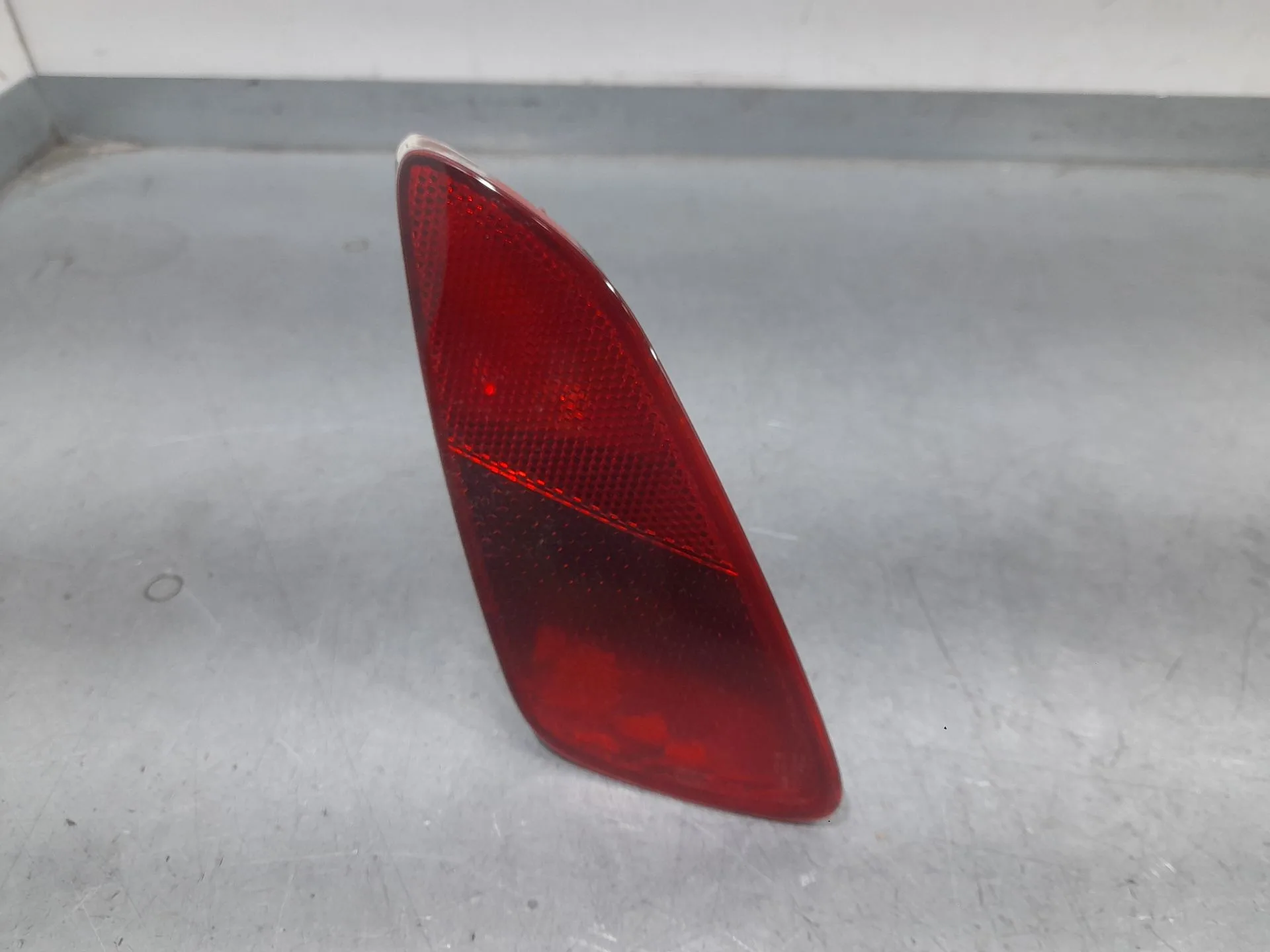 Piloto Trasero Izquierdo Paragolpes para Ford Fiesta Vii (Hj, Hf)