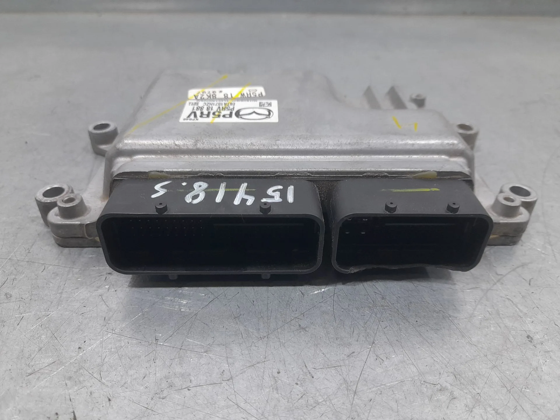 Centralita Motor Uce para Mazda 2 Lim. ()