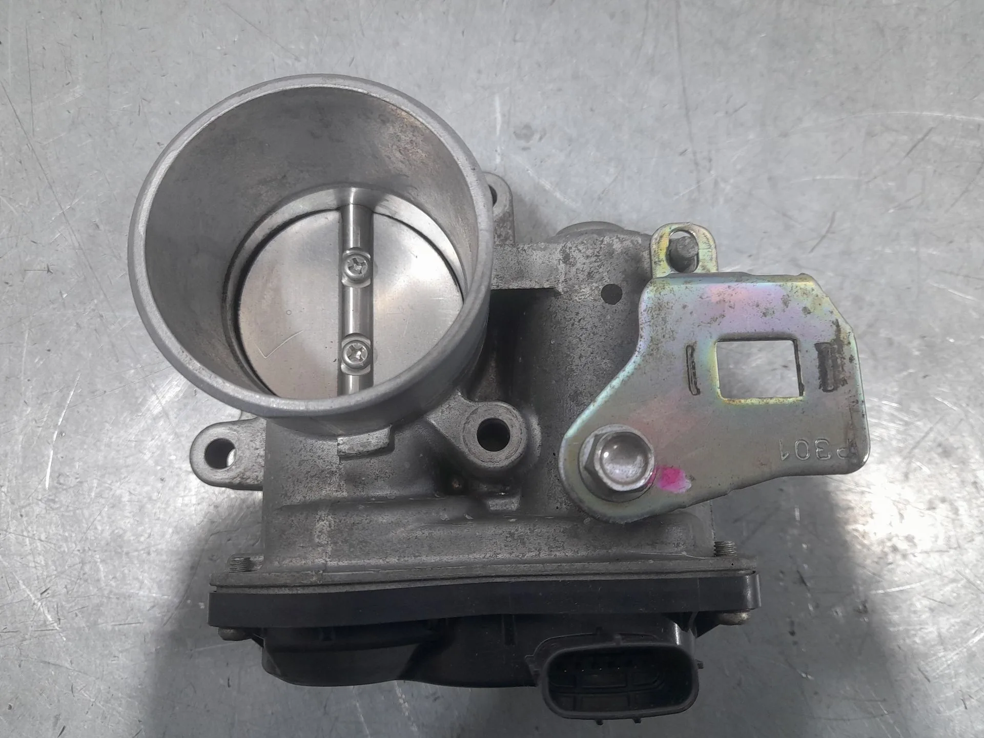 Caja Mariposa para Mazda 2 Lim. ()