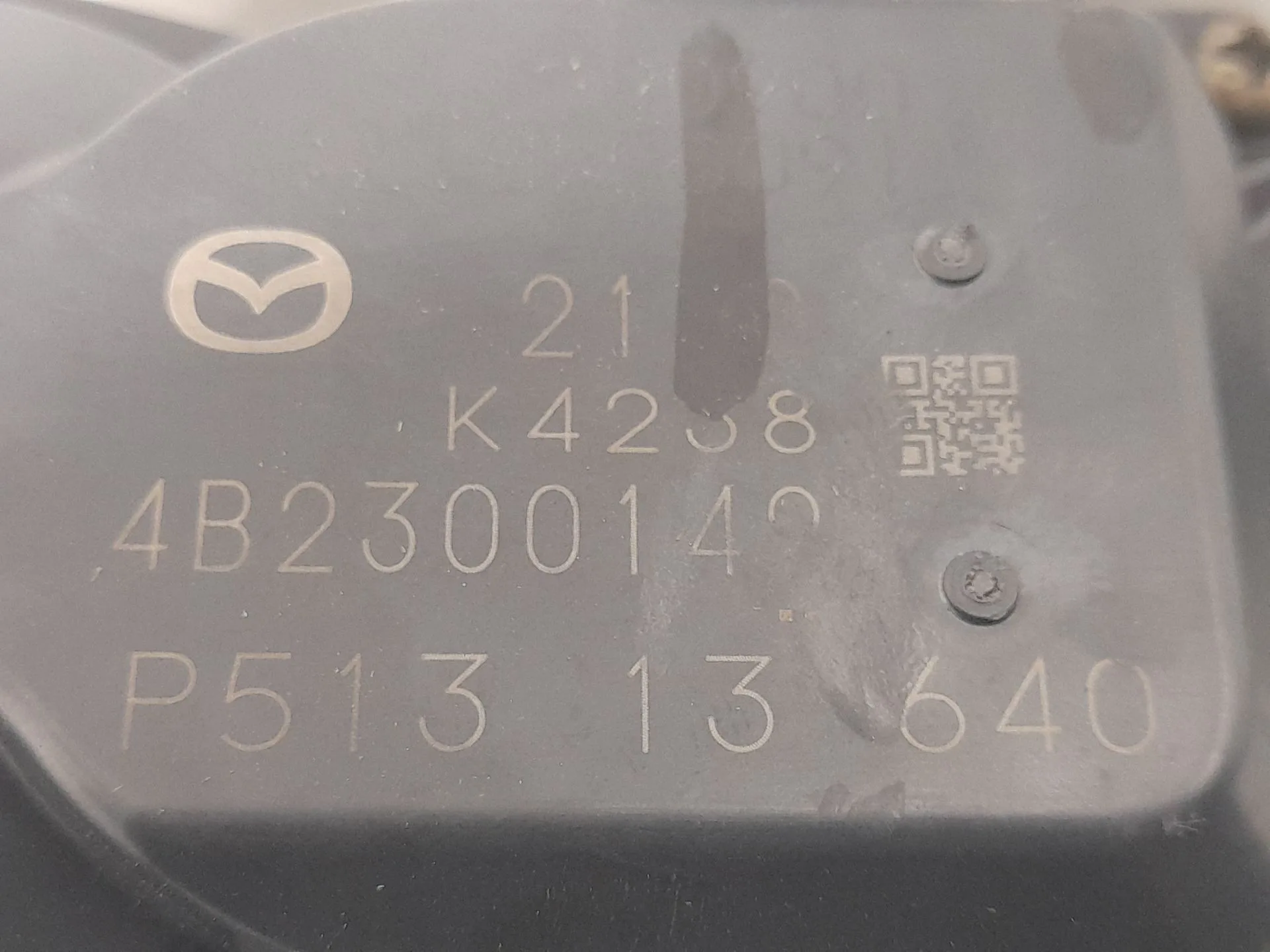Caja Mariposa para Mazda 2 Lim. ()