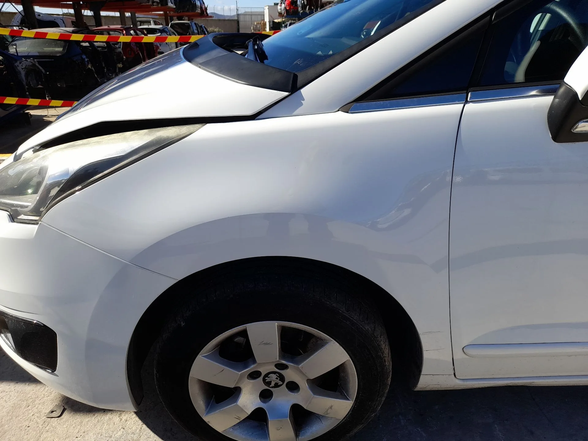 Aleta Delantera Izquierda para Peugeot 5008 (0U_, 0E_)