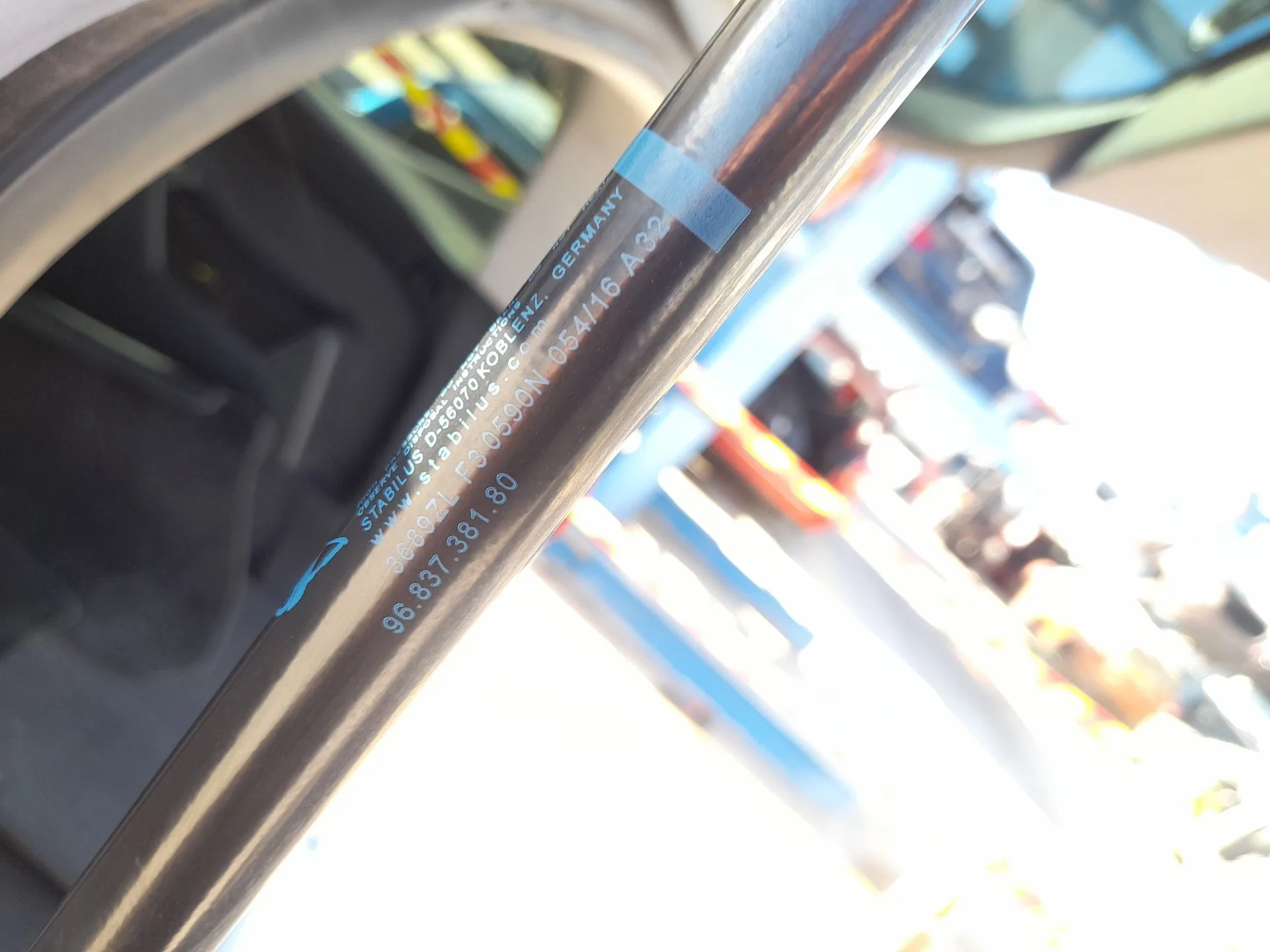 Amortiguadores Maletero / Porton para Peugeot 5008 (0U_, 0E_)