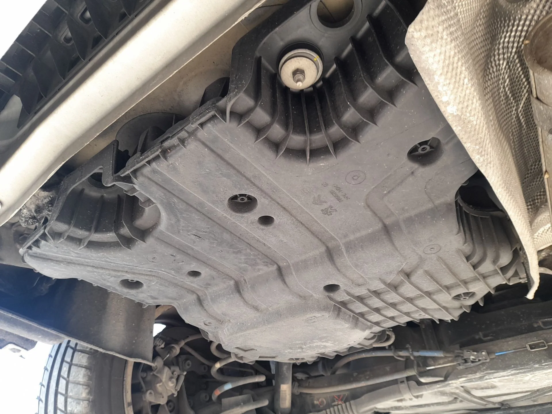 Deposito Adblue para Peugeot 5008 (0U_, 0E_)