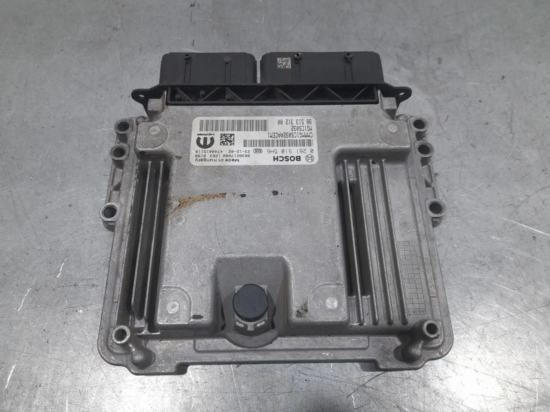 Centralita Motor Uce para Opel Corsa F