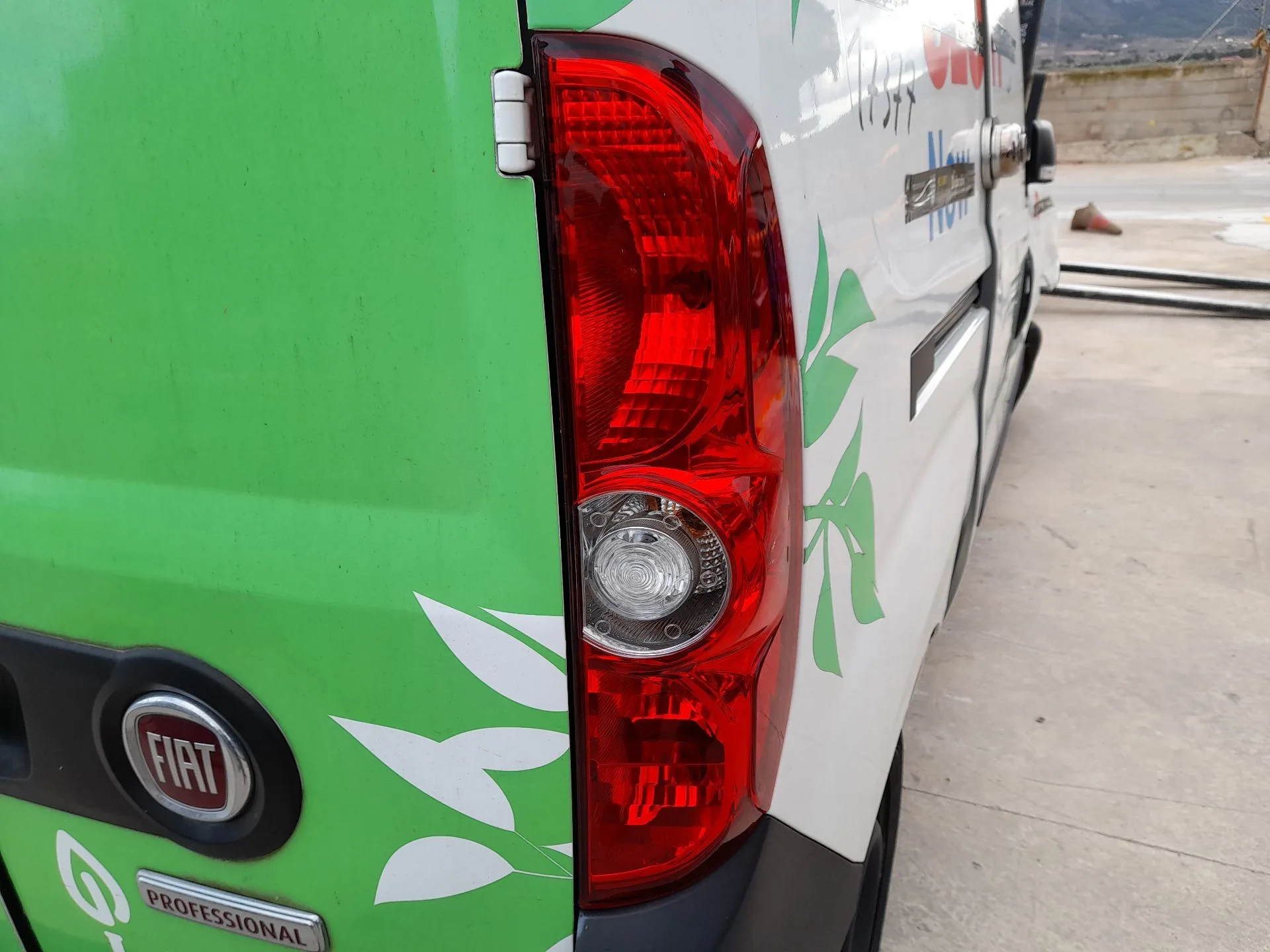 Piloto Trasero Derecho para Fiat Doblo Cargo (263_)