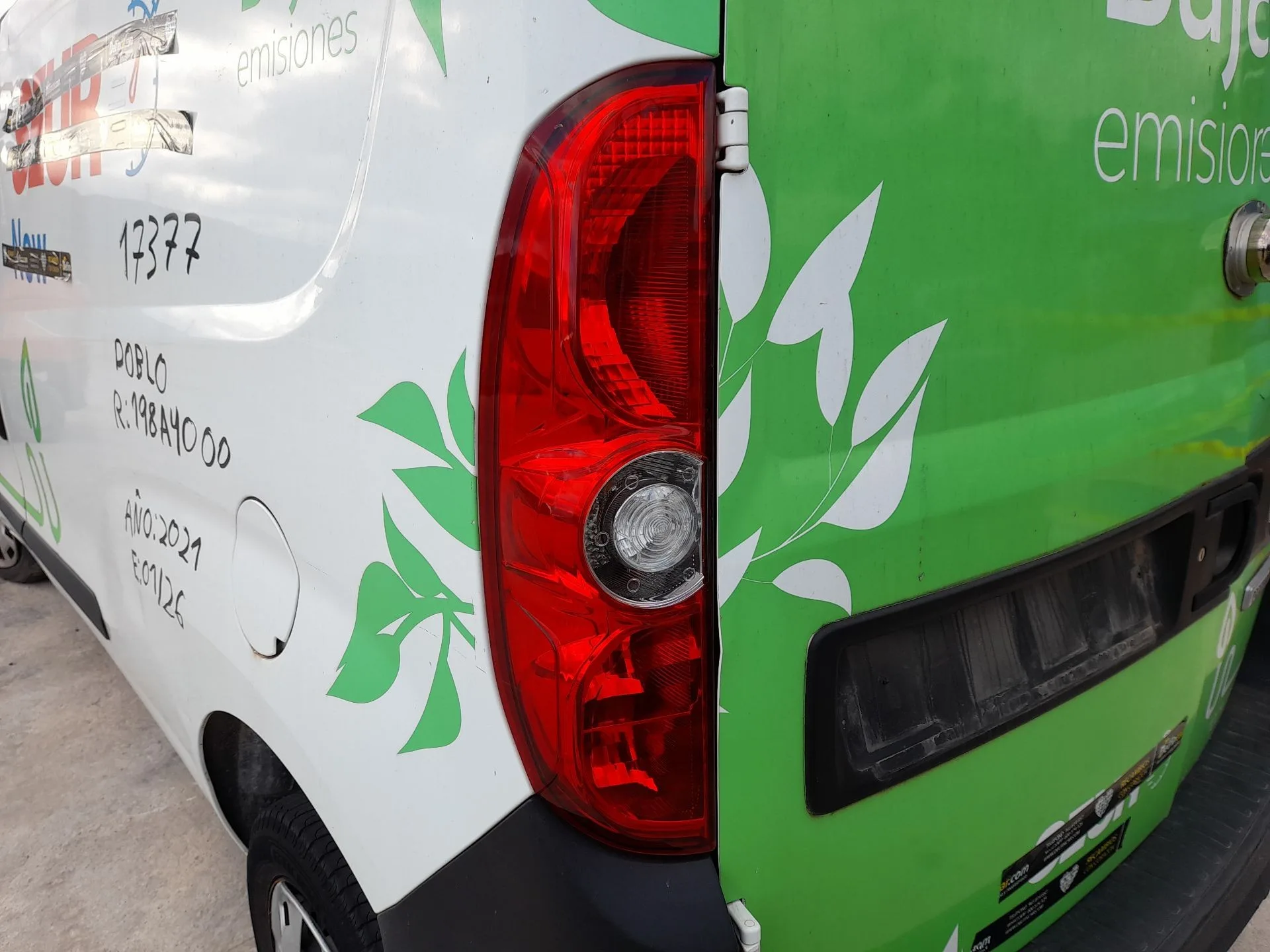 Piloto Trasero Izquierdo para Fiat Doblo Cargo (263_)