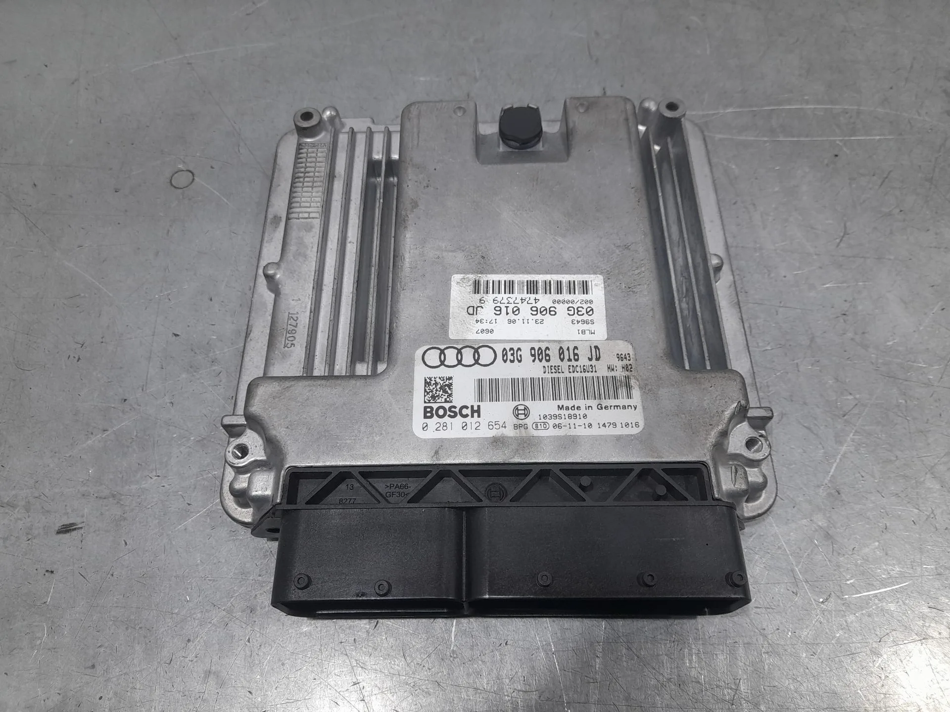 Centralita Motor Uce para Audi A4 Avant (8E)