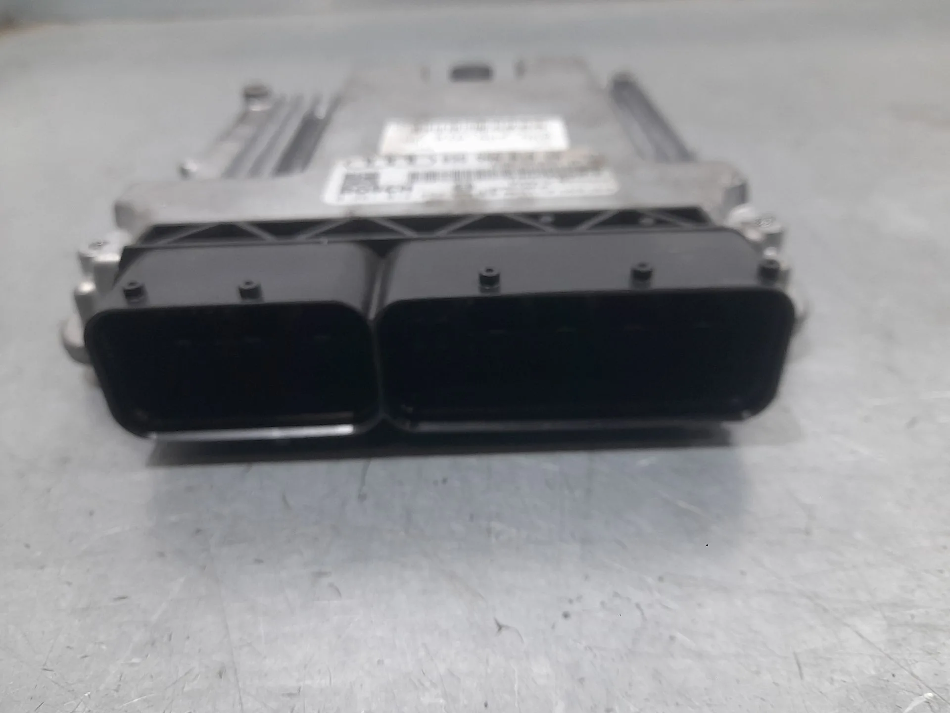 Centralita Motor Uce para Audi A4 Avant (8E)