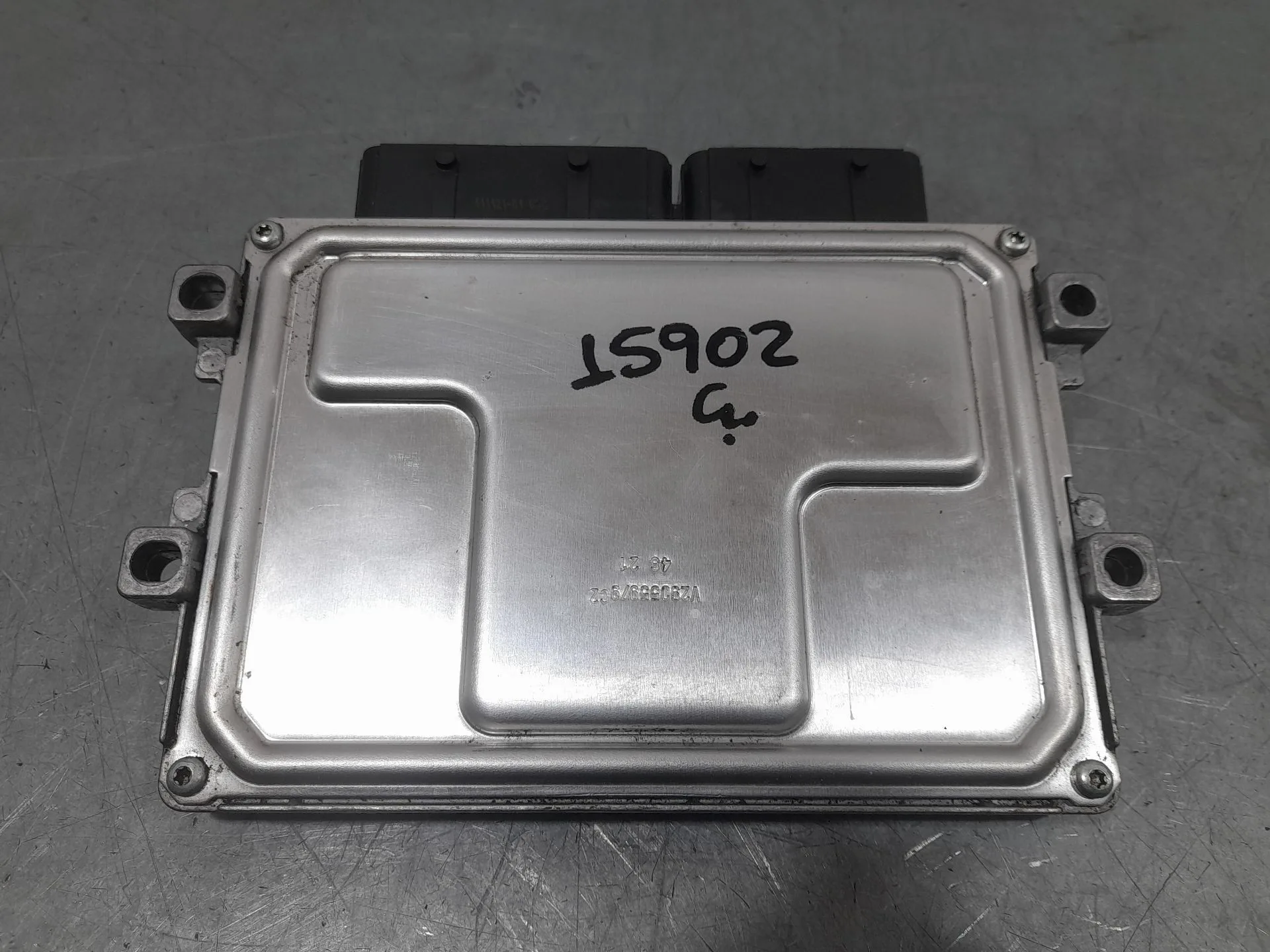 Centralita Motor Uce para Opel Corsa F