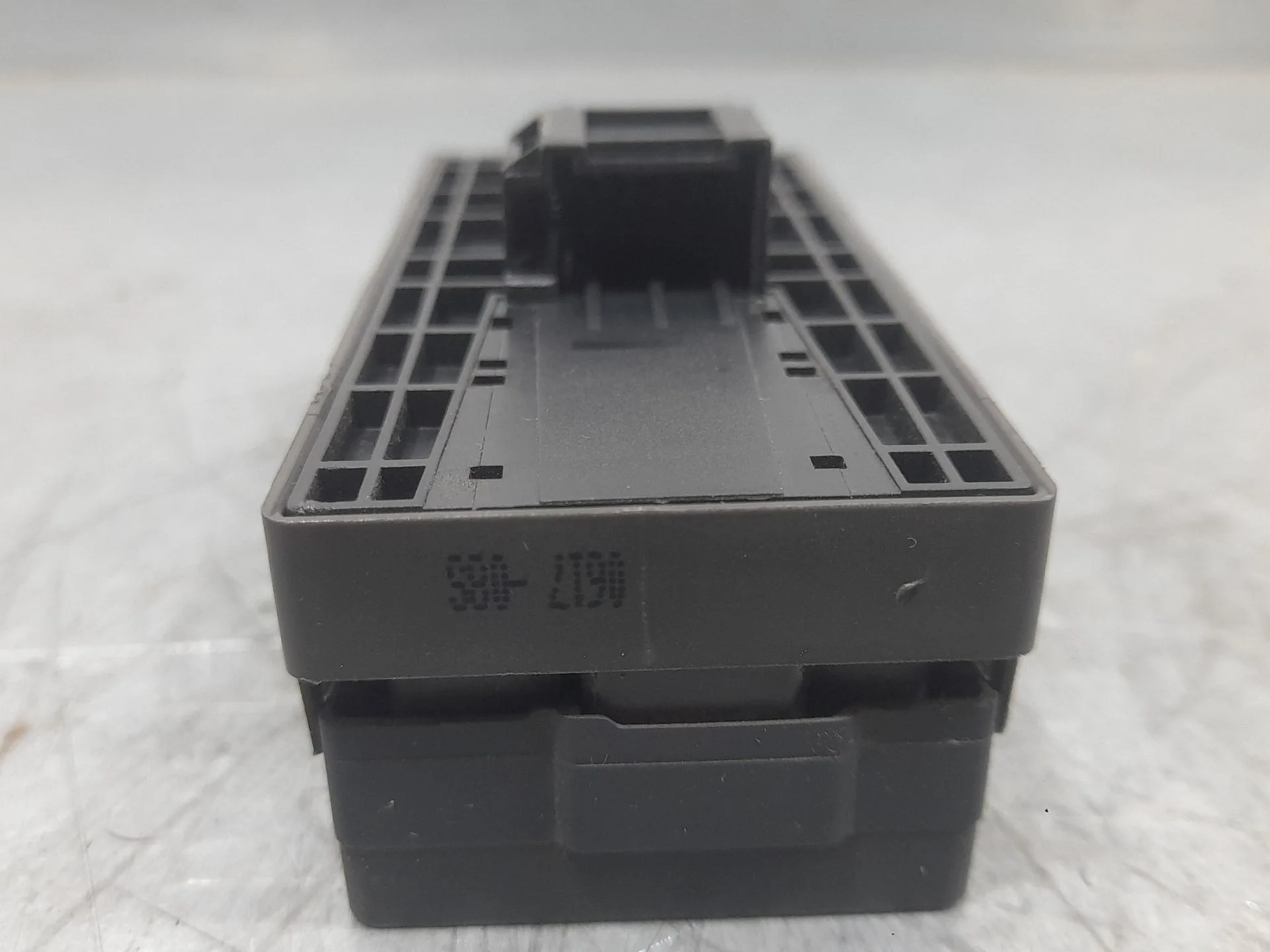 Mando Elevalunas Delantero Izquierdo para Audi A4 B7 (8Ec)