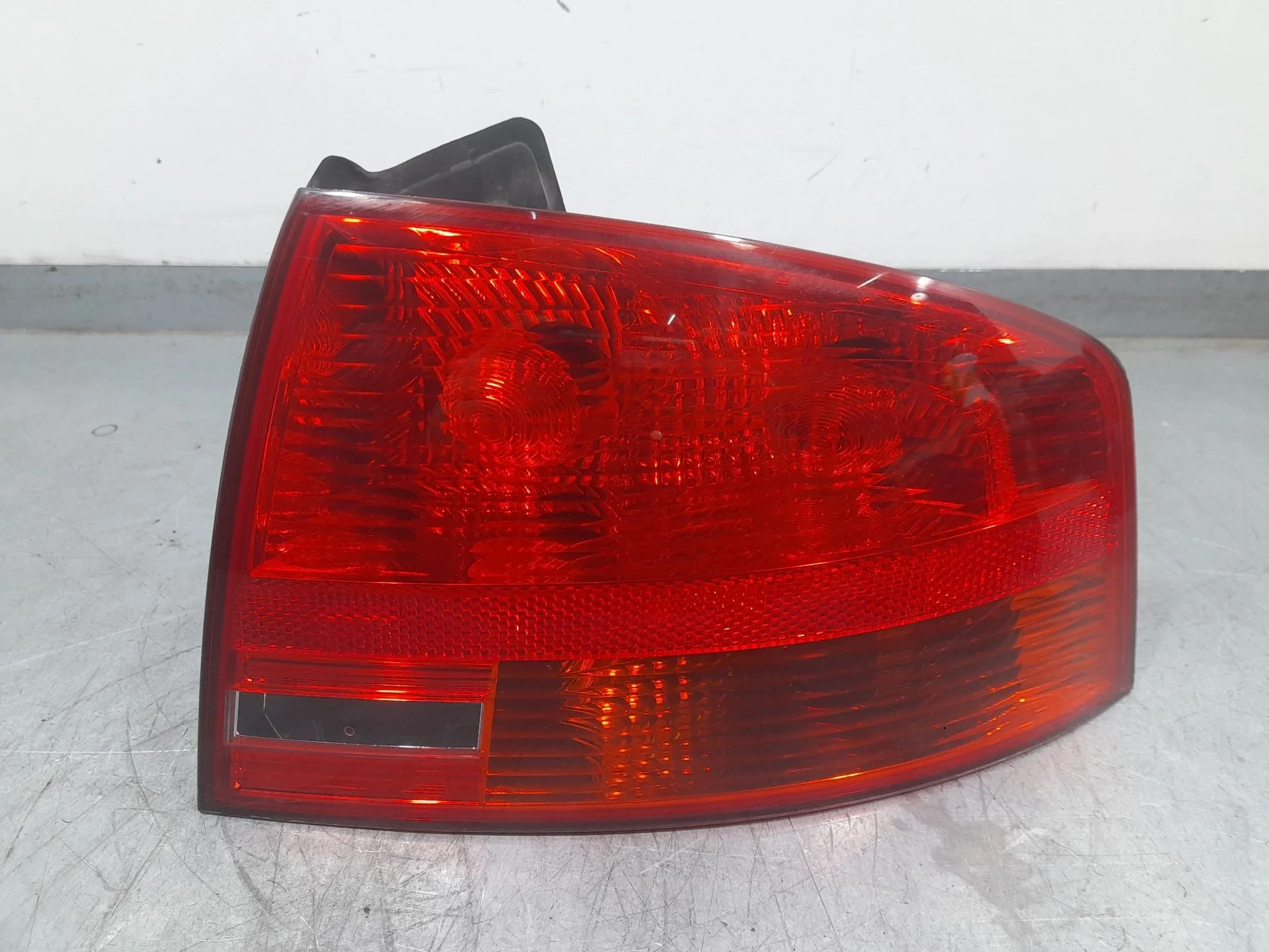 Piloto Trasero Derecho Exterior para Audi A4 B7 (8Ec)
