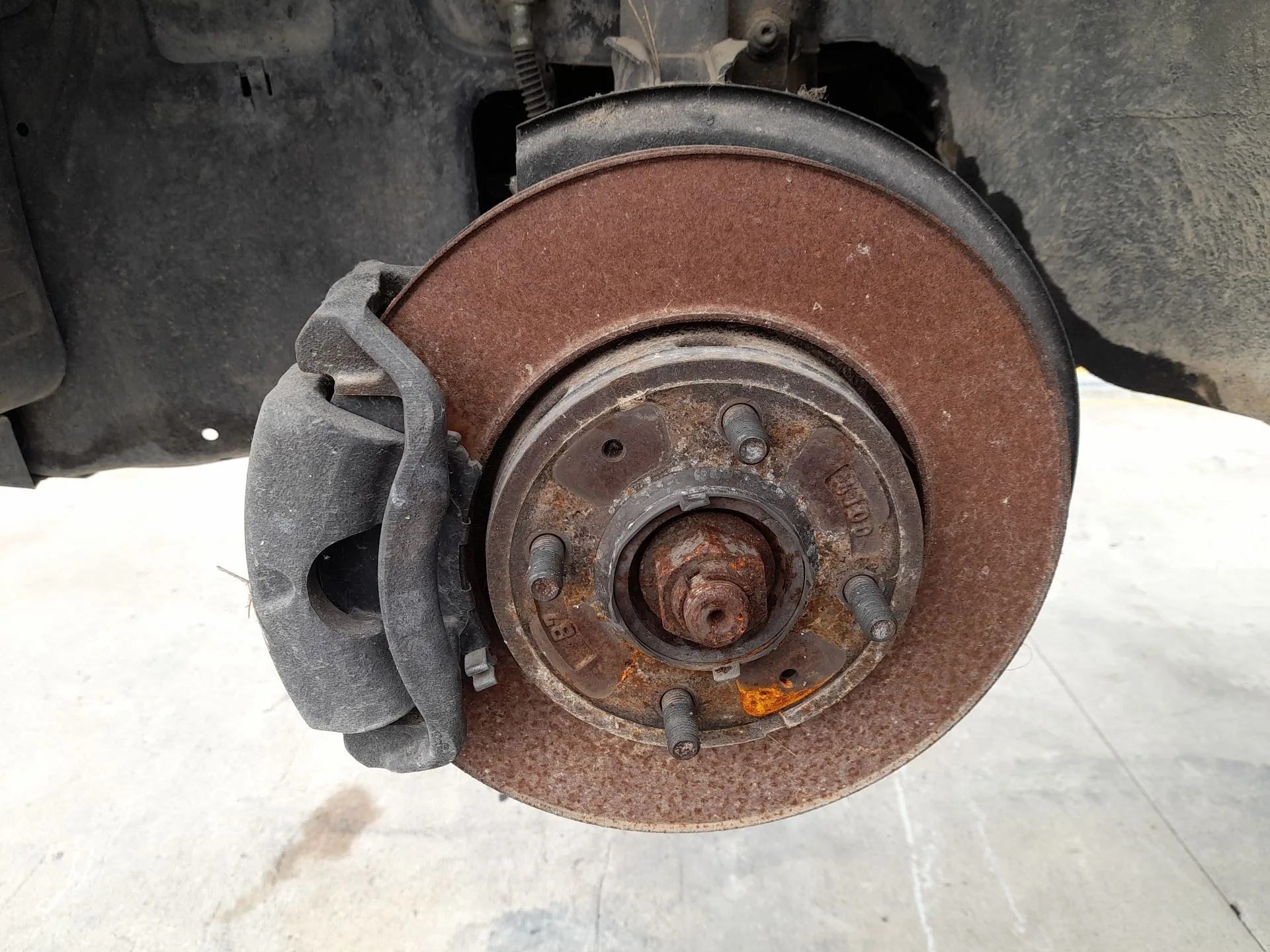 Mangueta Delantera Izquierda para Volvo S40 I (644)