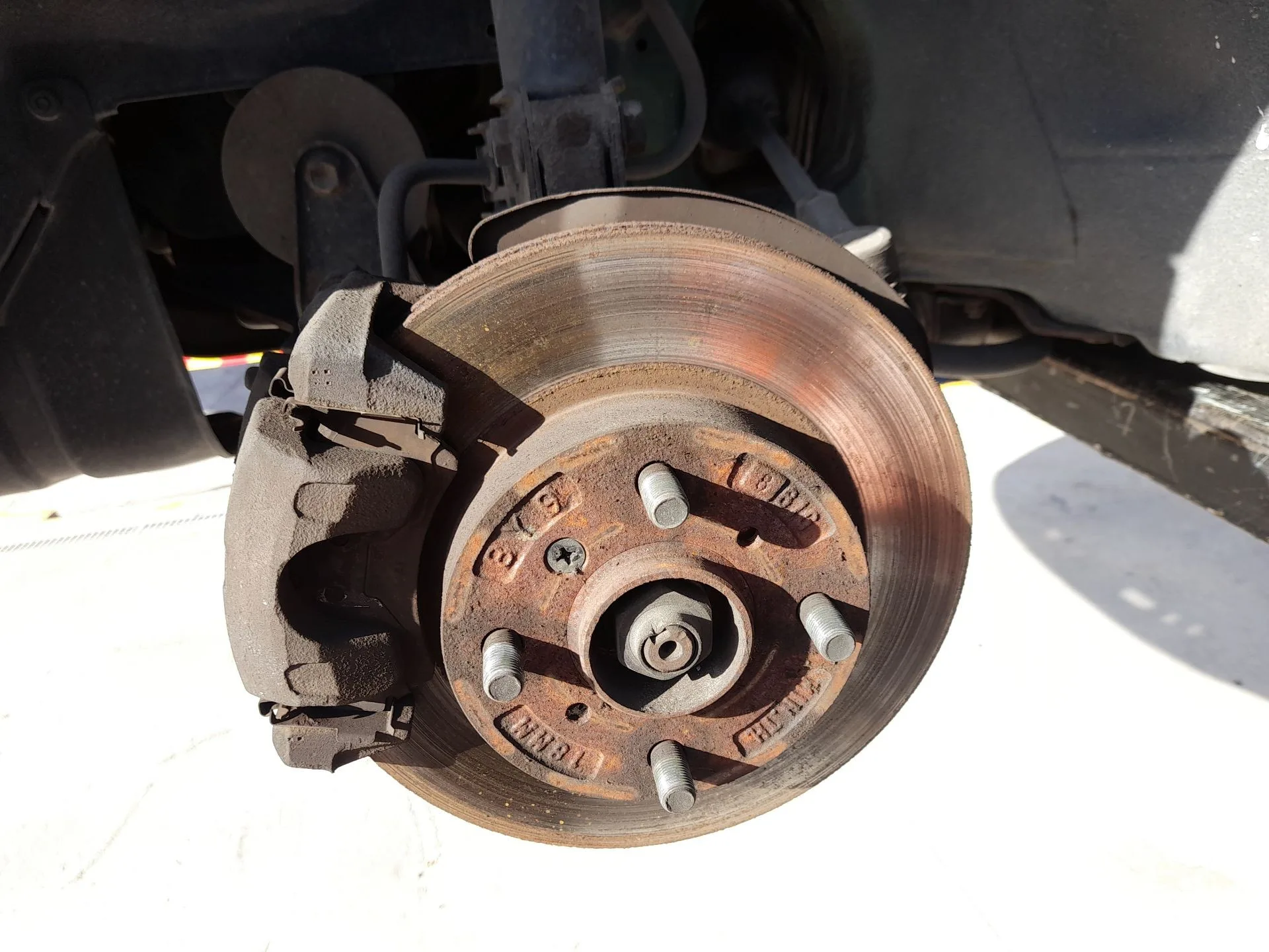 Mangueta Delantera Izquierda para Suzuki Baleno Hatchback (Eg)