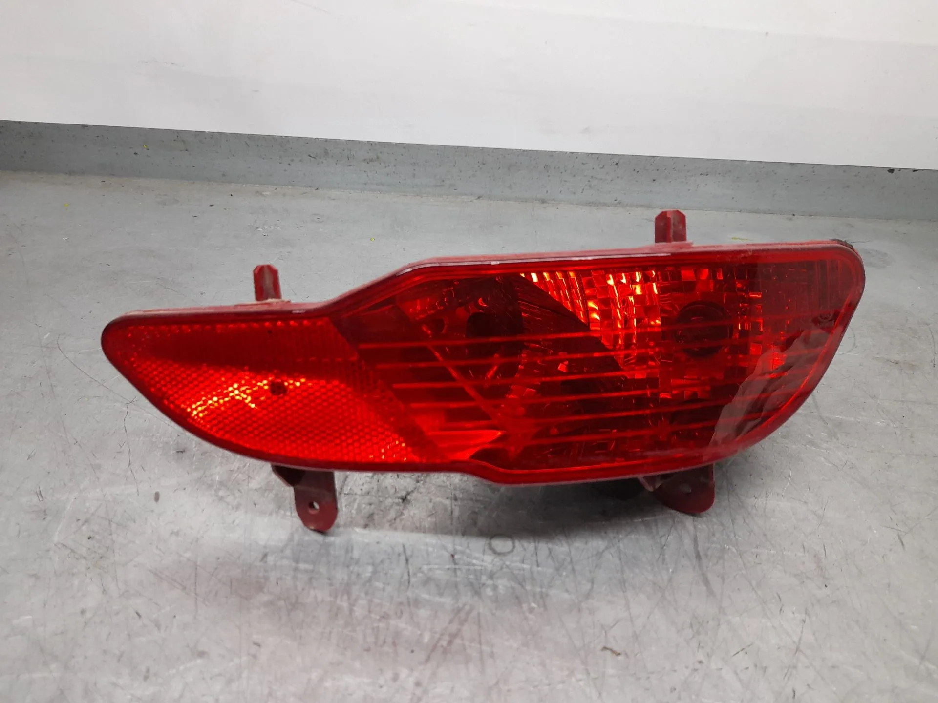 Piloto Trasero Derecho Paragolpes para Peugeot 5008 Ii (Mc_, Mj_, Mr_, M4_)