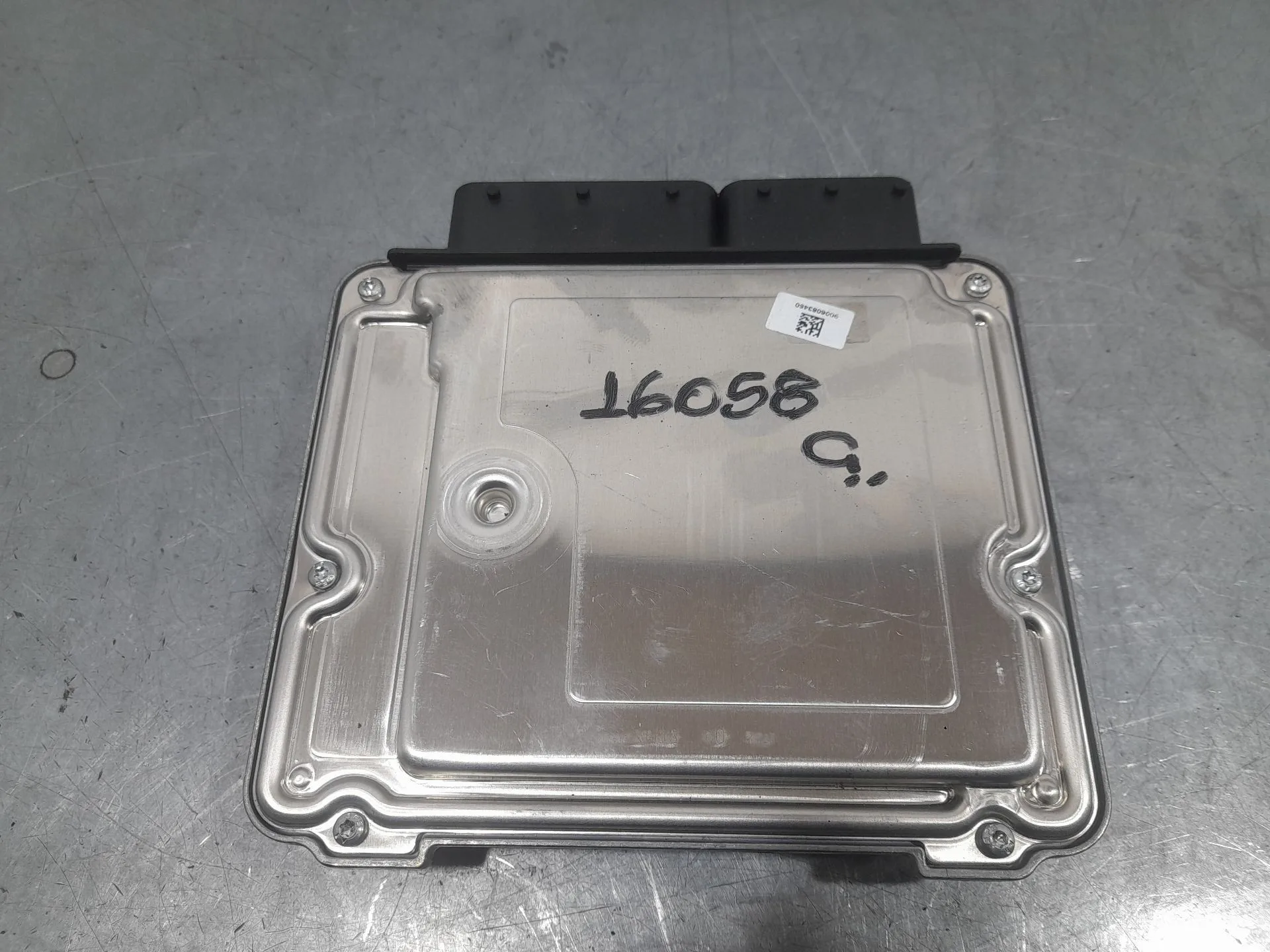 Centralita Motor Uce para Bmw Serie 1 Lim. (F20)