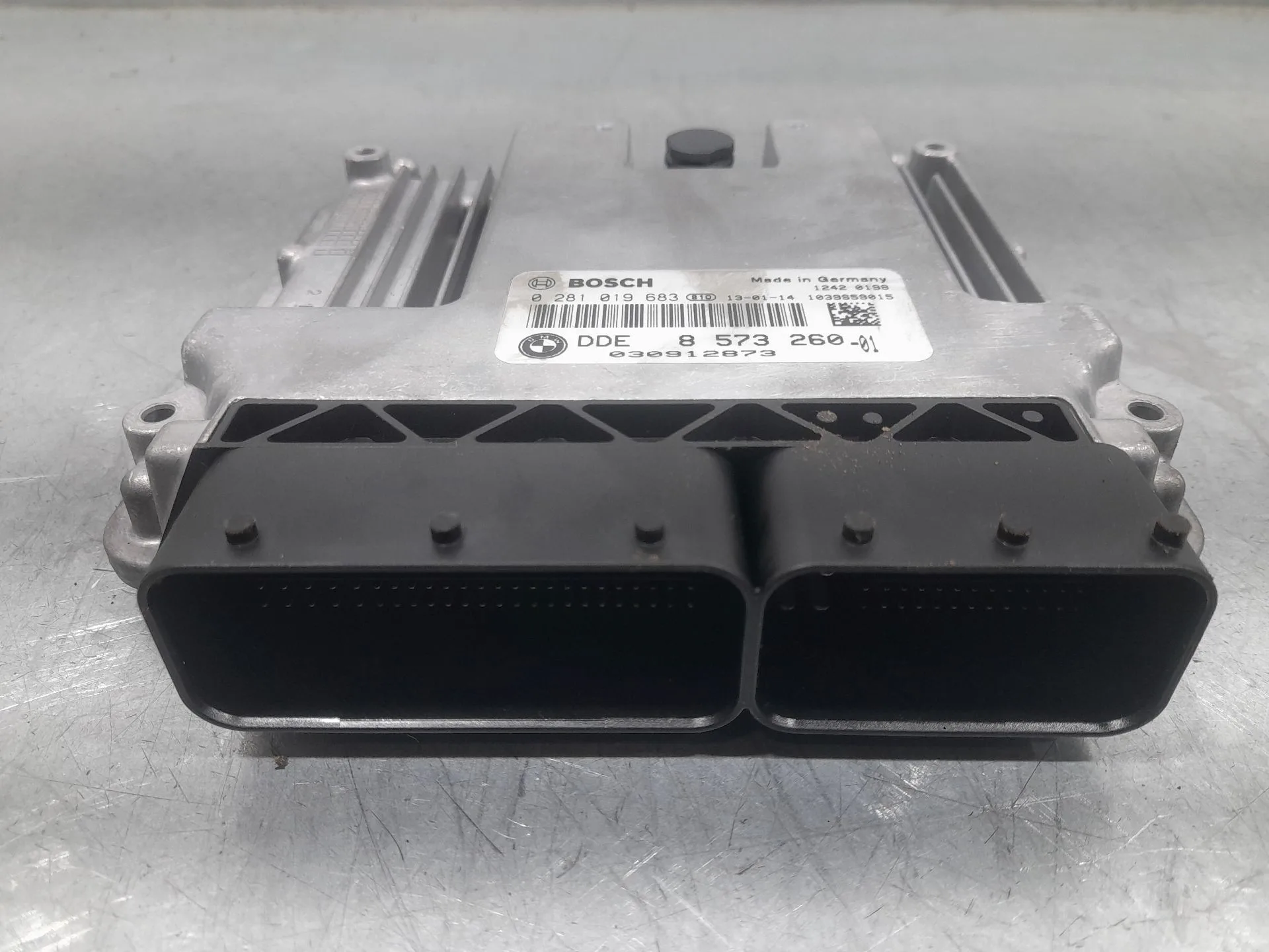Centralita Motor Uce para Bmw Serie 1 Lim. (F20)