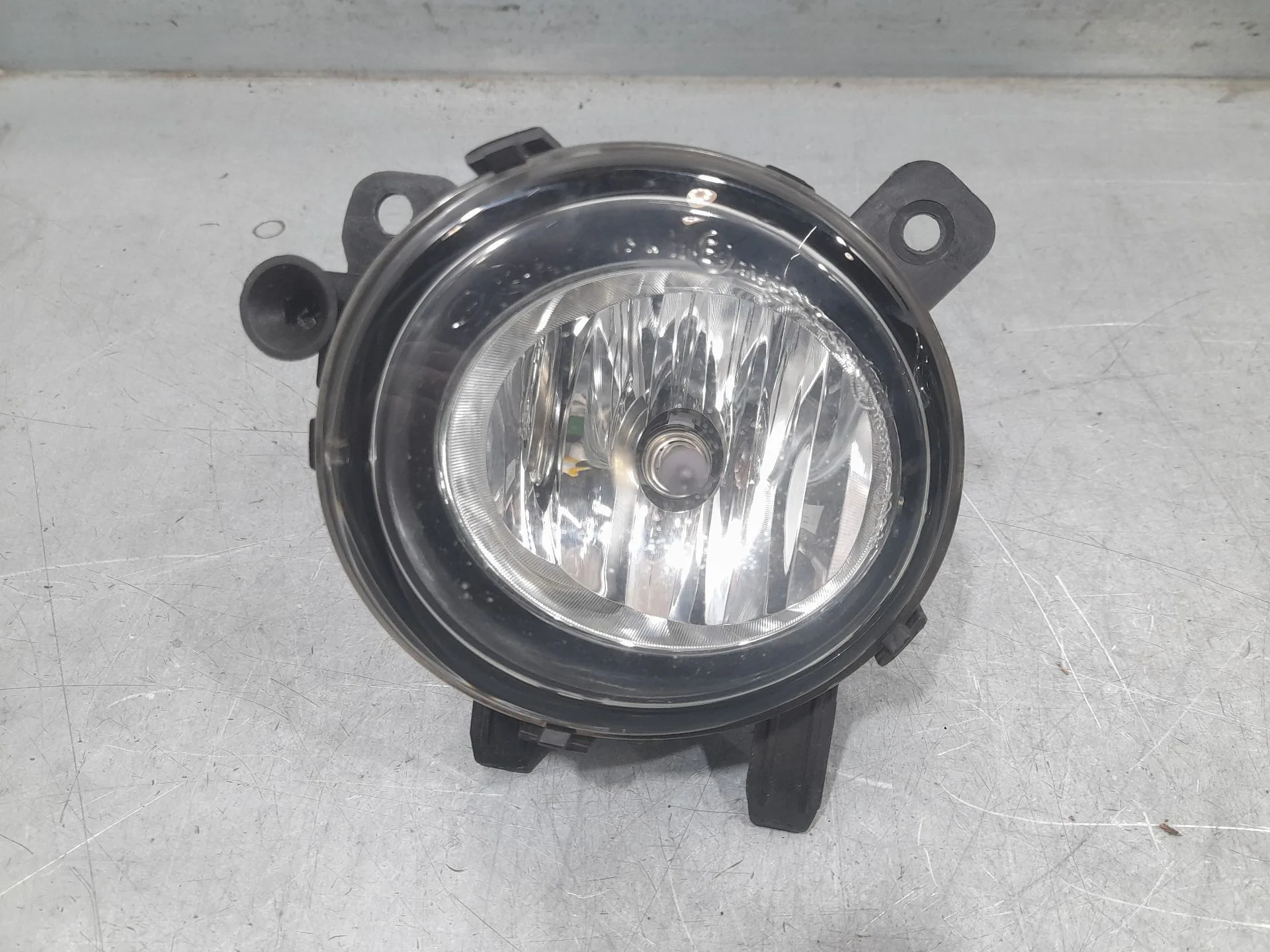 Faro Antiniebla Izquierdo para Bmw Serie 1 Lim. (F20)