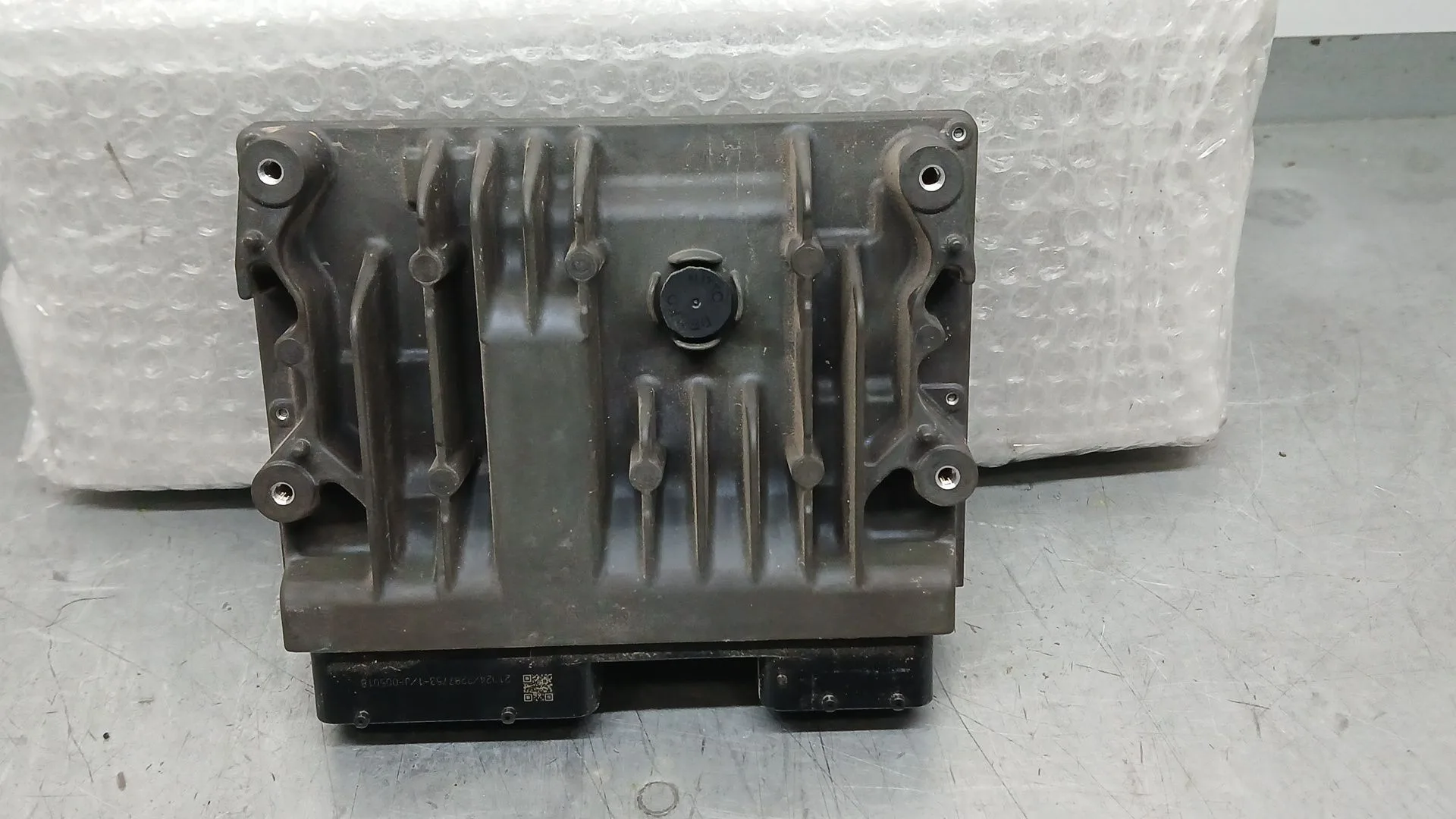 Centralita Motor Uce para Toyota Rav4