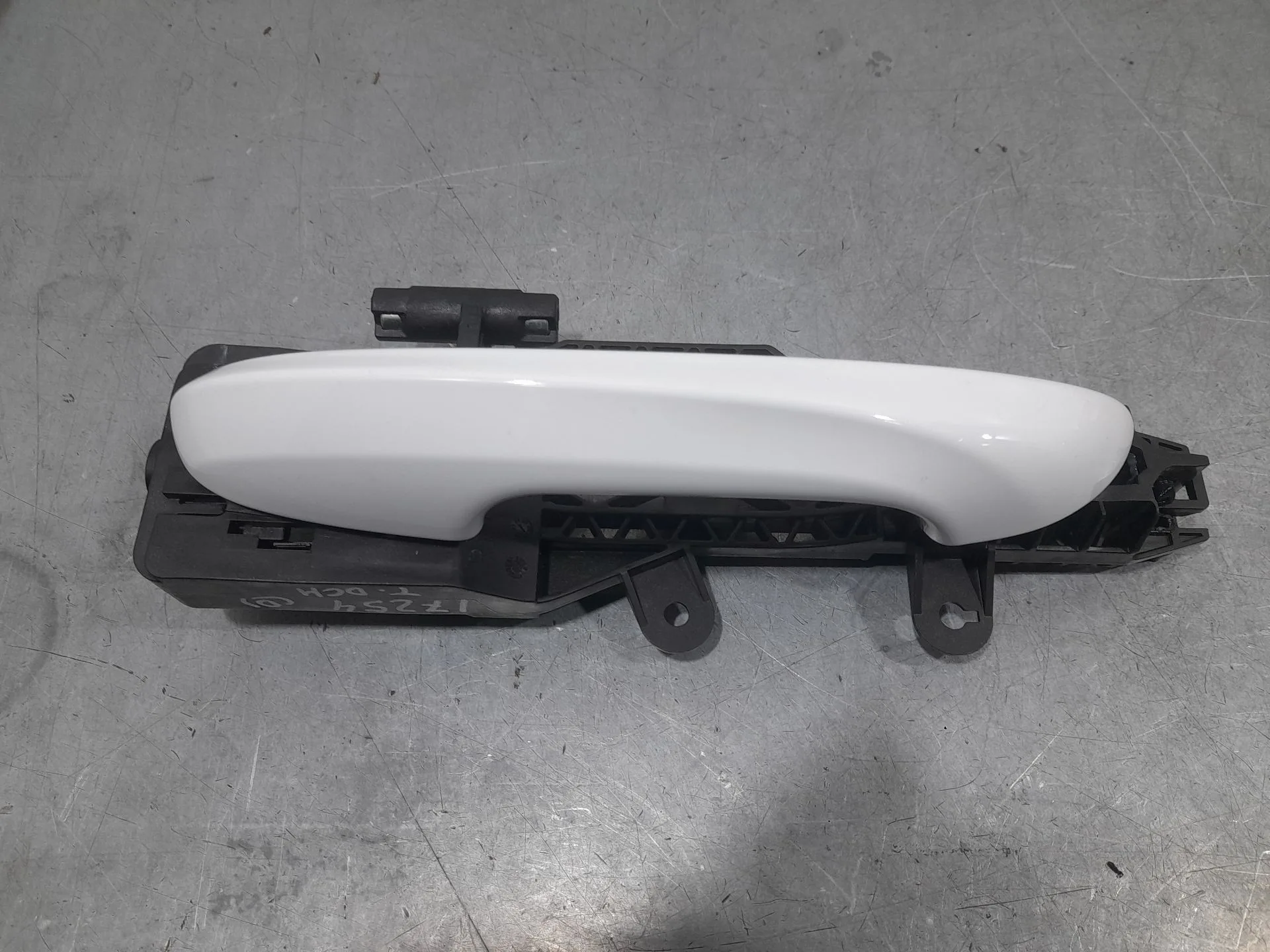 Maneta Exterior Trasera Derecha para Mg Mg 3 (5Fp)