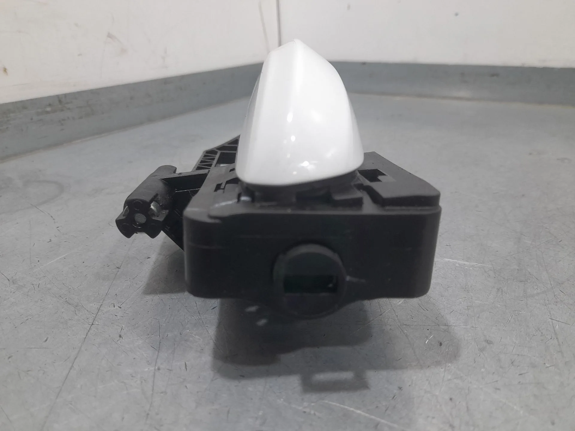 Maneta Exterior Trasera Derecha para Mg Mg 3 (5Fp)