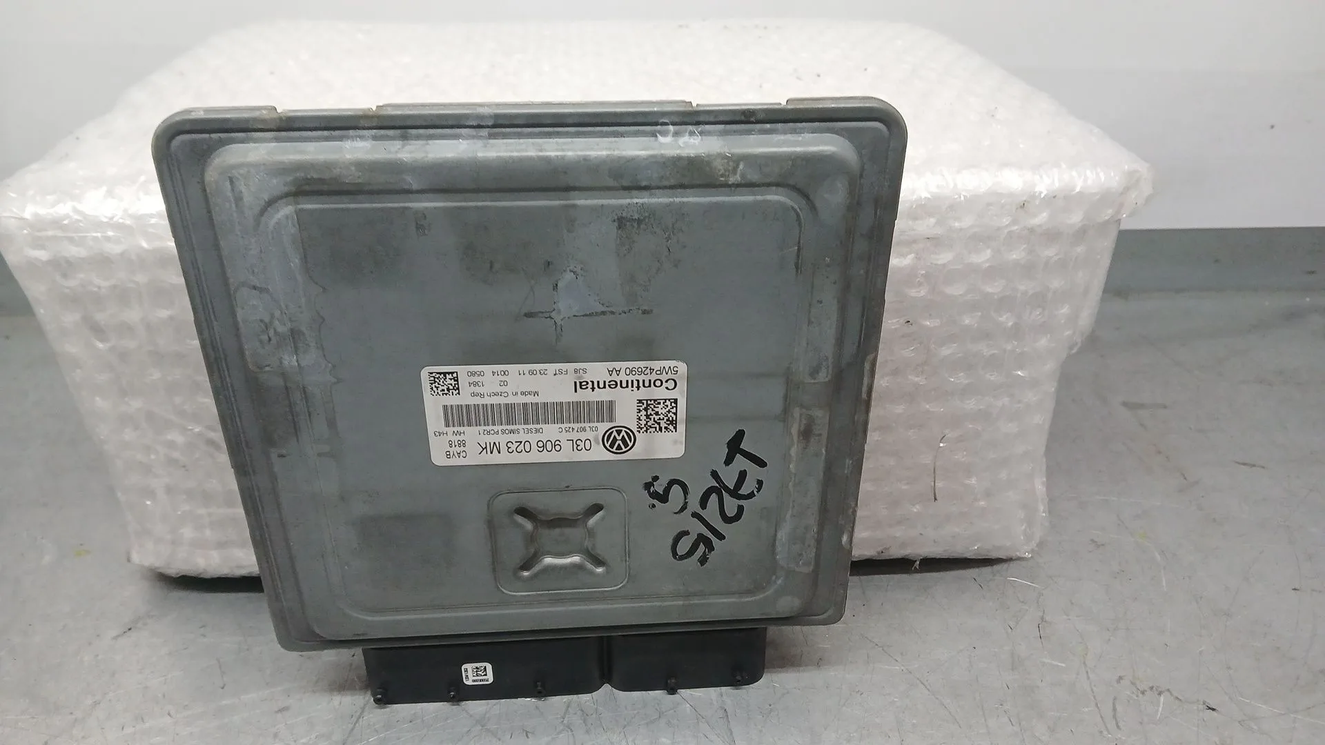 Centralita Motor Uce para Volkswagen Golf Vi (5K1)