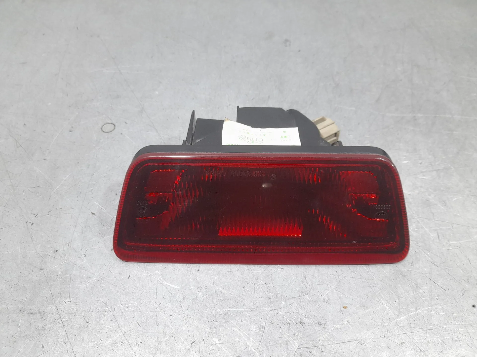 Piloto Trasero Central para Nissan Juke (F15)