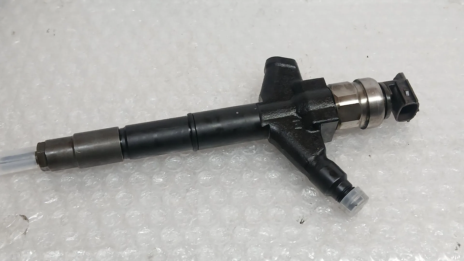 Inyector para Nissan Cabstar ->09.06