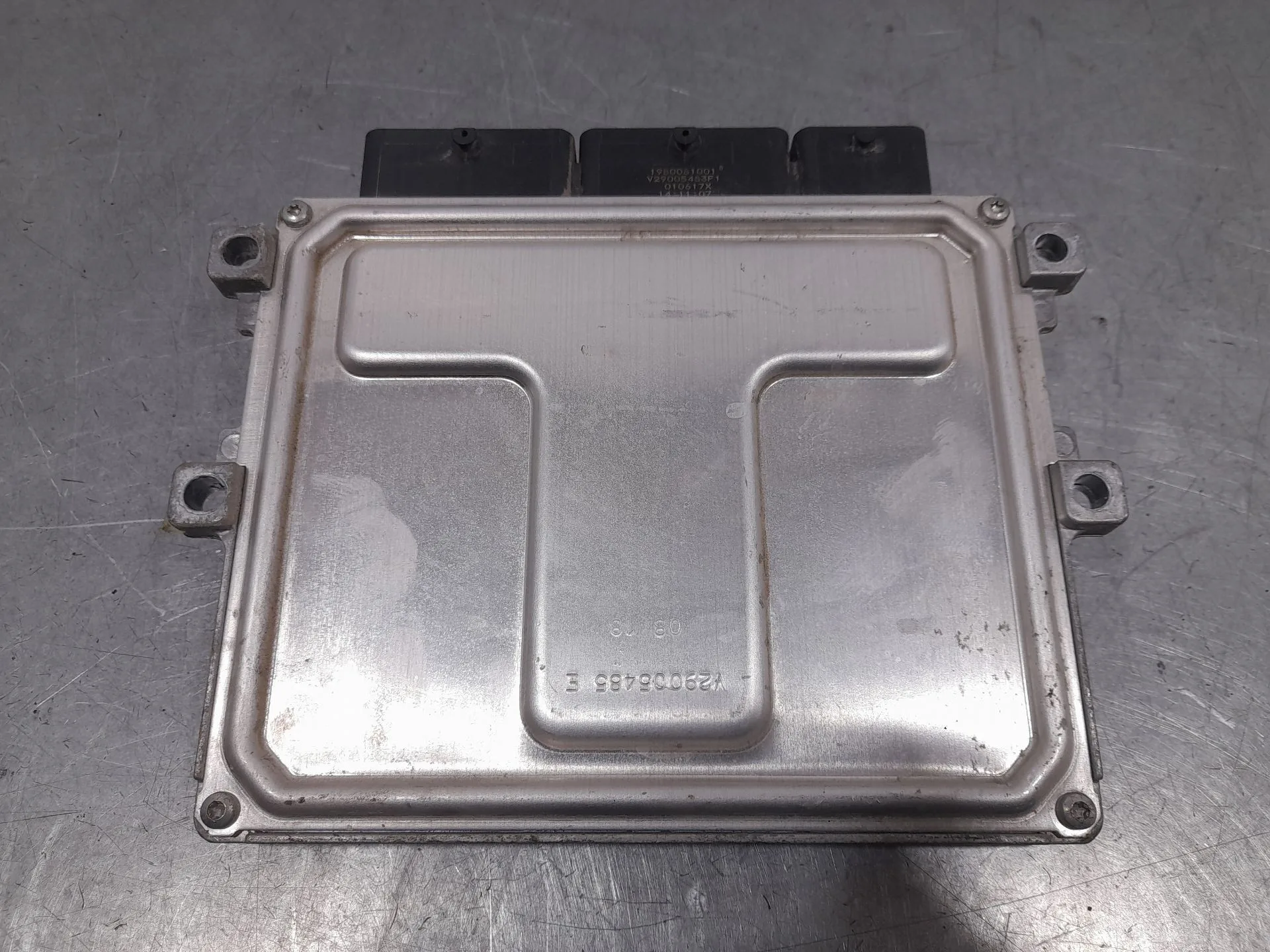 Centralita Motor Uce para Dacia Logan Ii