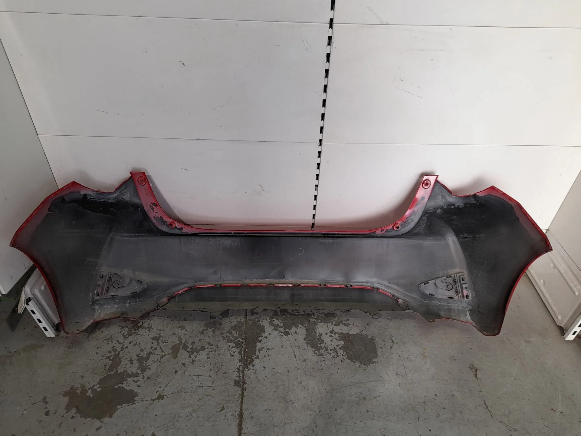Paragolpes Trasero para Toyota Yaris (_P13_)