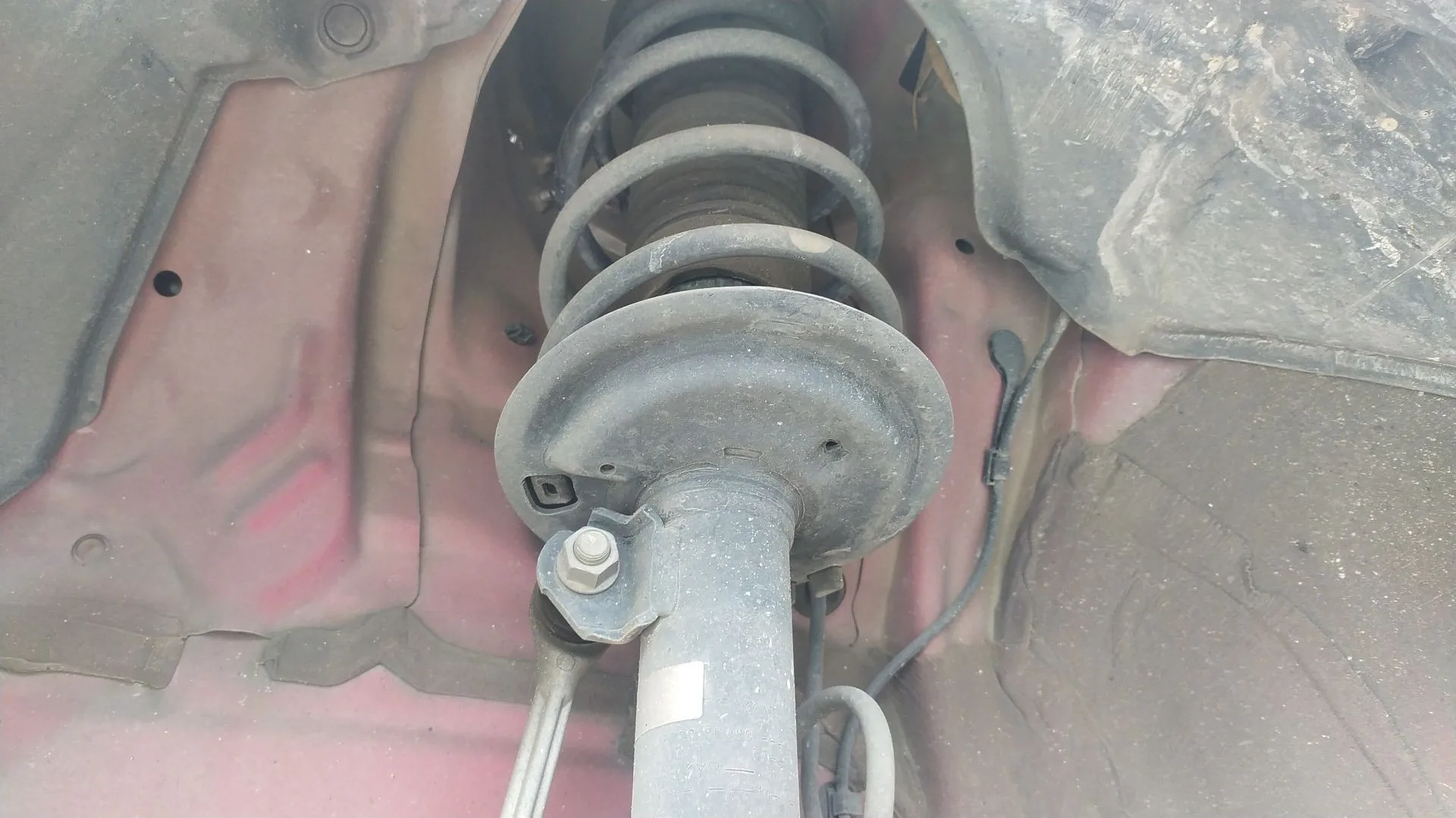 Amortiguador Delantero Izquierdo para Toyota Yaris (_P13_)