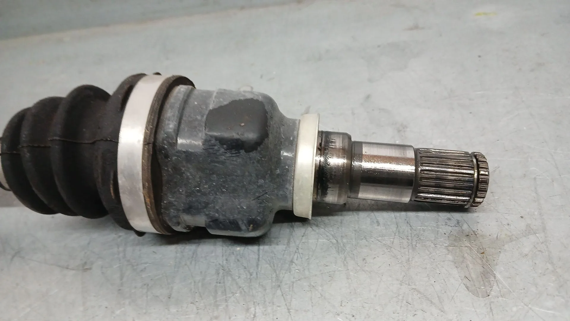 Transmision Delantera Izquierda para Toyota Yaris (_P13_)