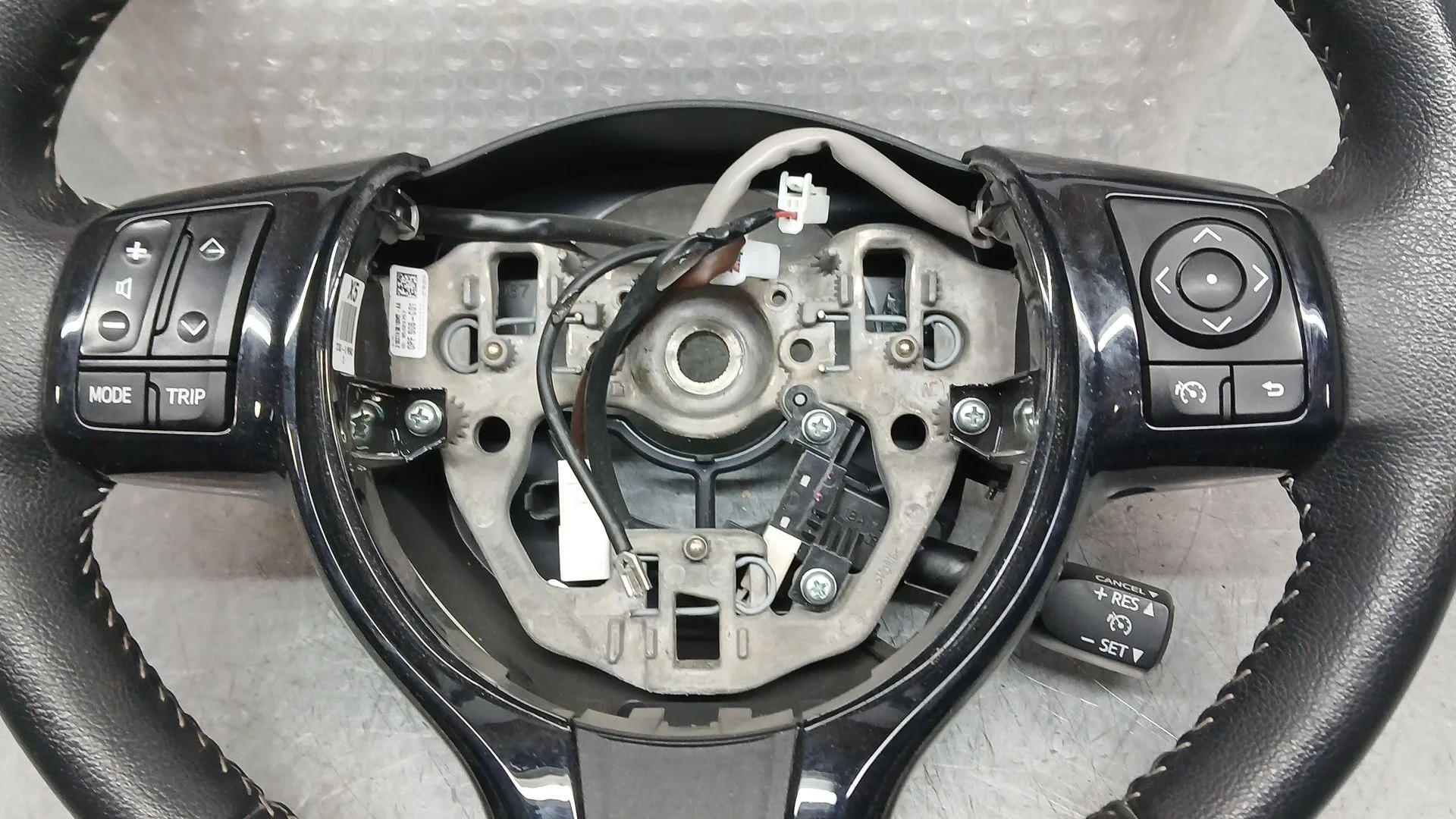 Volante para Toyota Yaris (_P13_)
