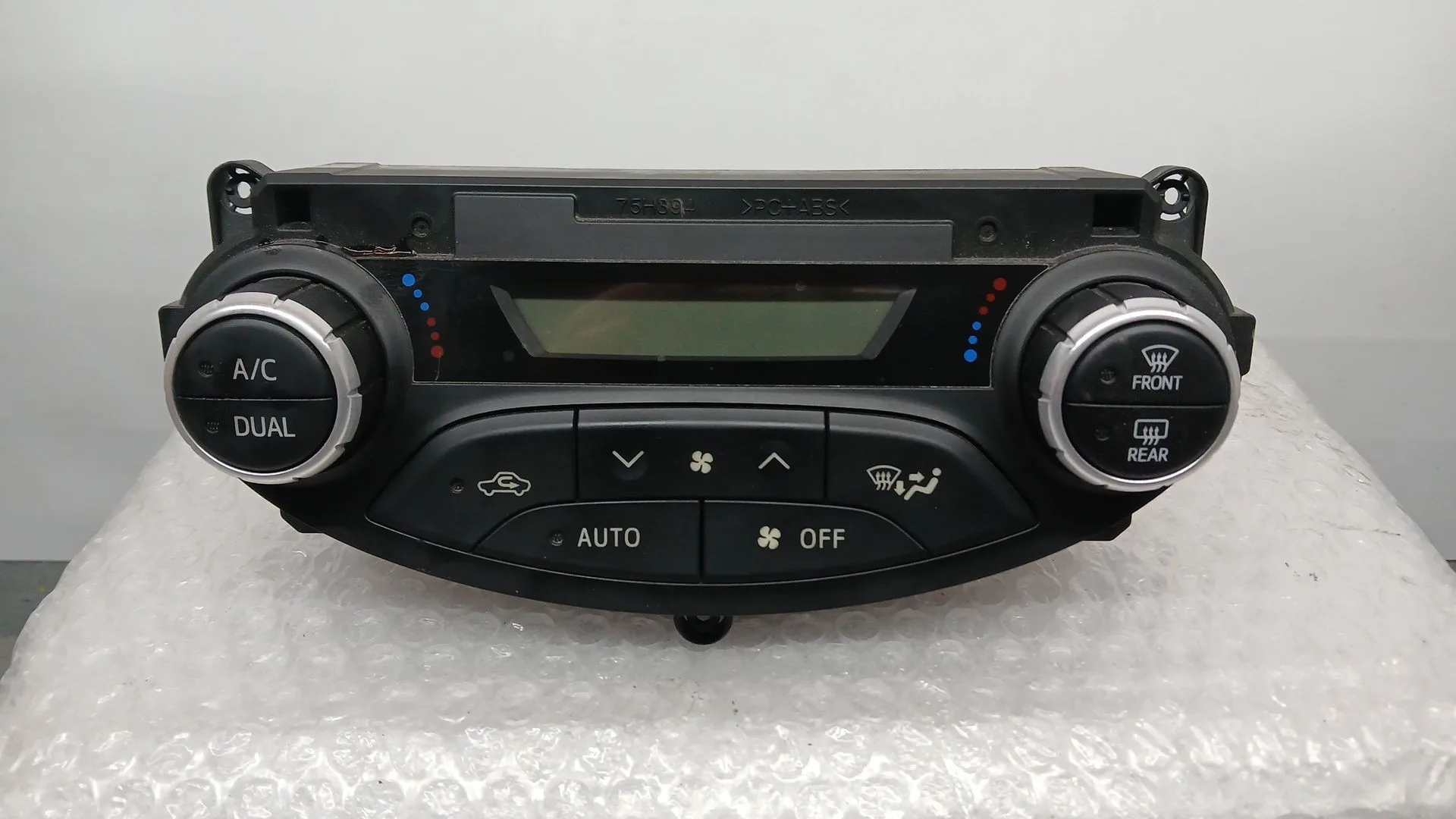 Mando Climatizador para Toyota Yaris (_P13_)